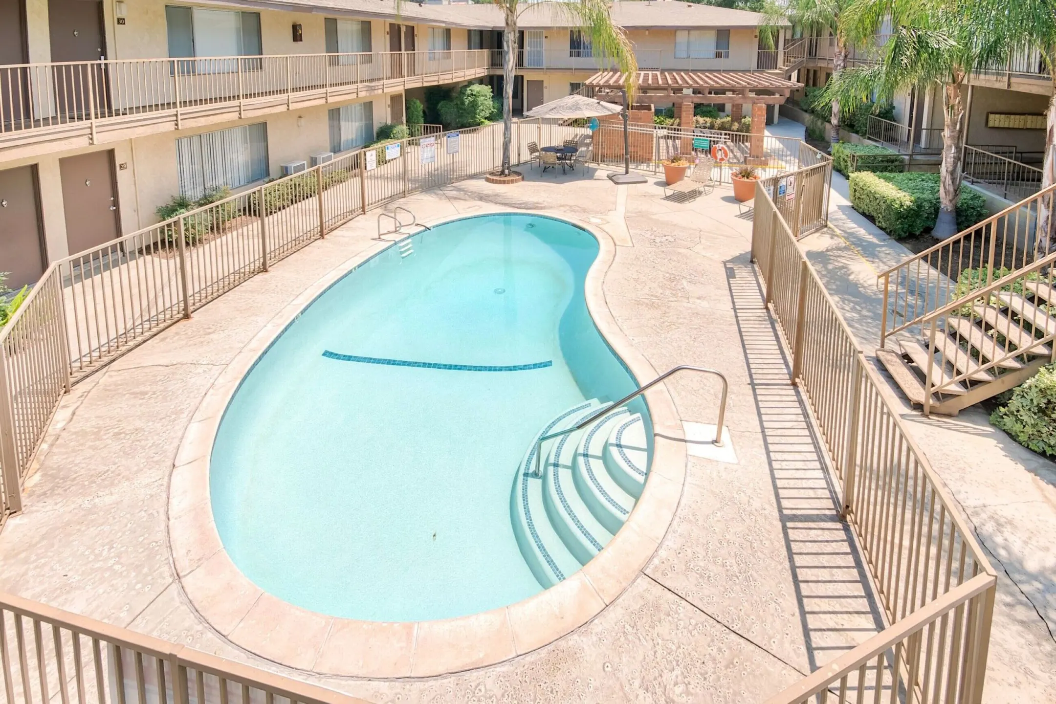 Pool - Casa Flores Apartments - Riverside, CA