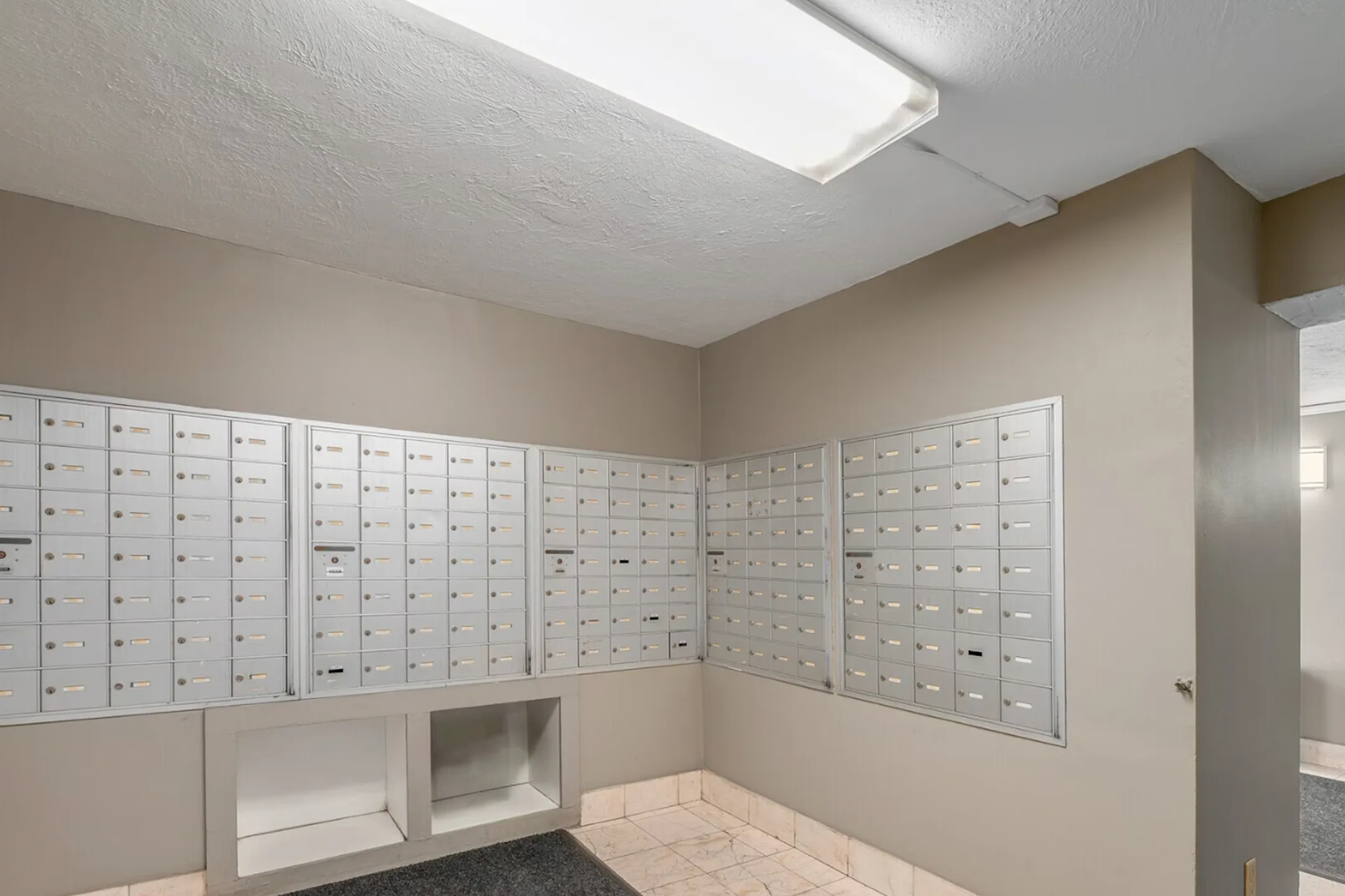 The Westbury Apartments North Olmsted, OH 44070