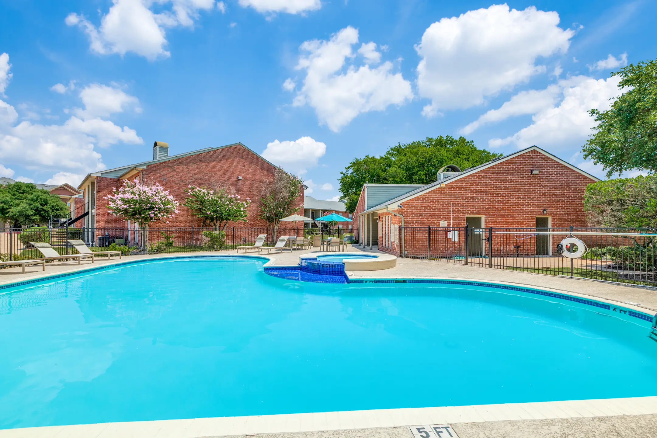 Morningside Green 11810 Hammond Dr Houston, TX Apartments for Rent