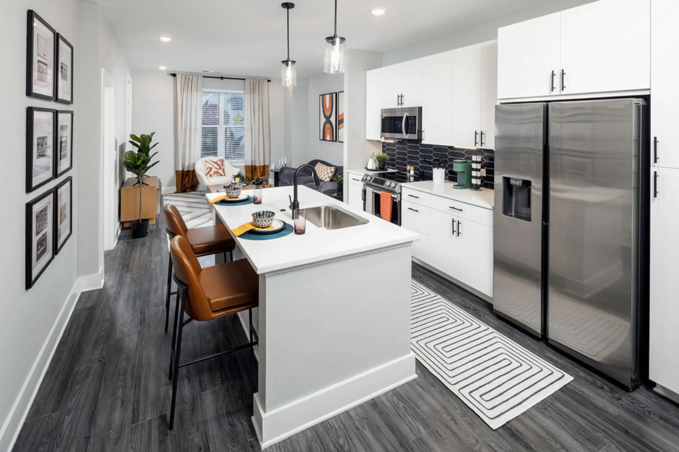 Kitchen - Broadstone Craft Apartments - Charlotte, NC
