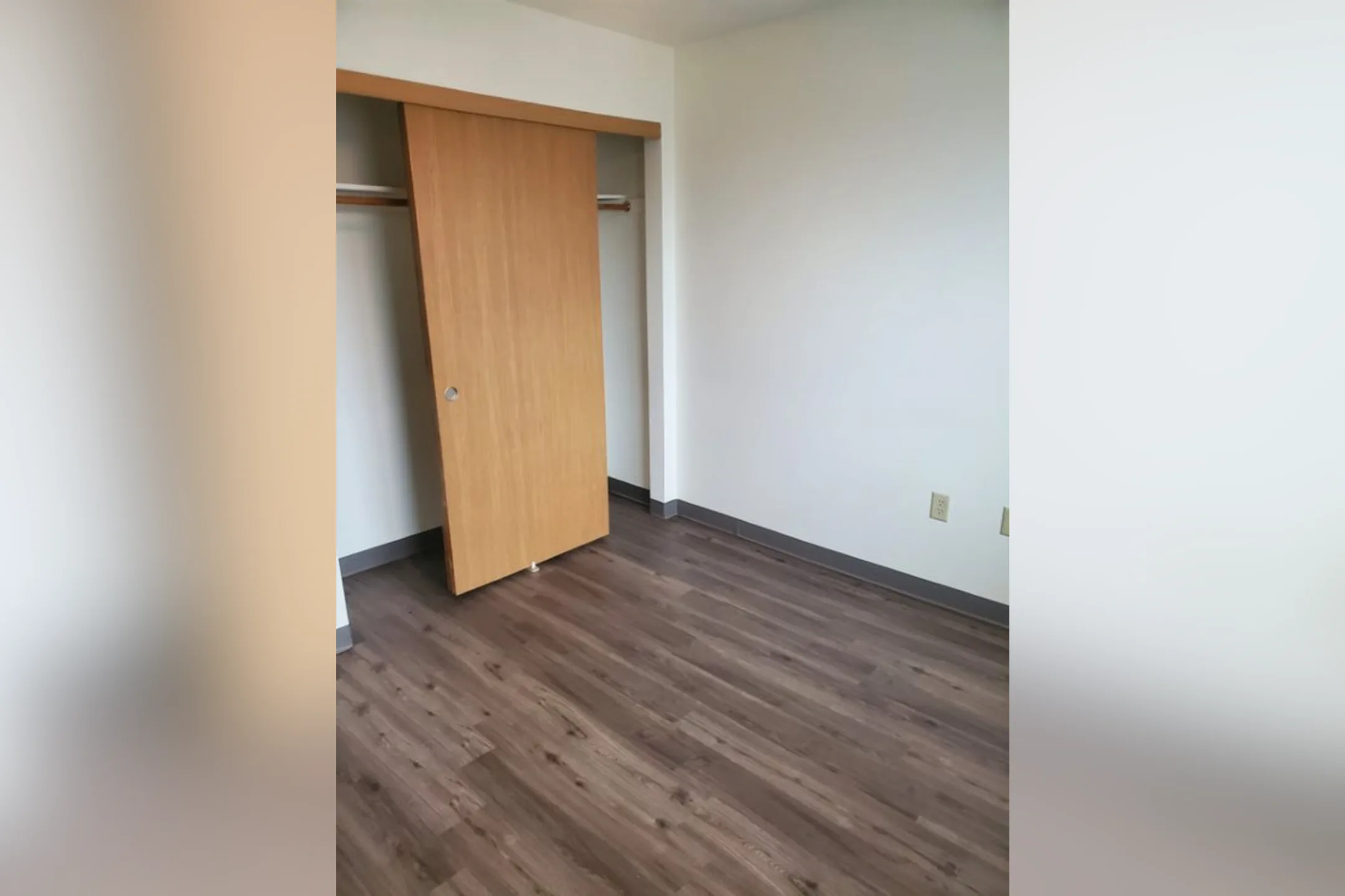 McAuley Apartments 1018 E Knapp St Milwaukee, WI Apartments for