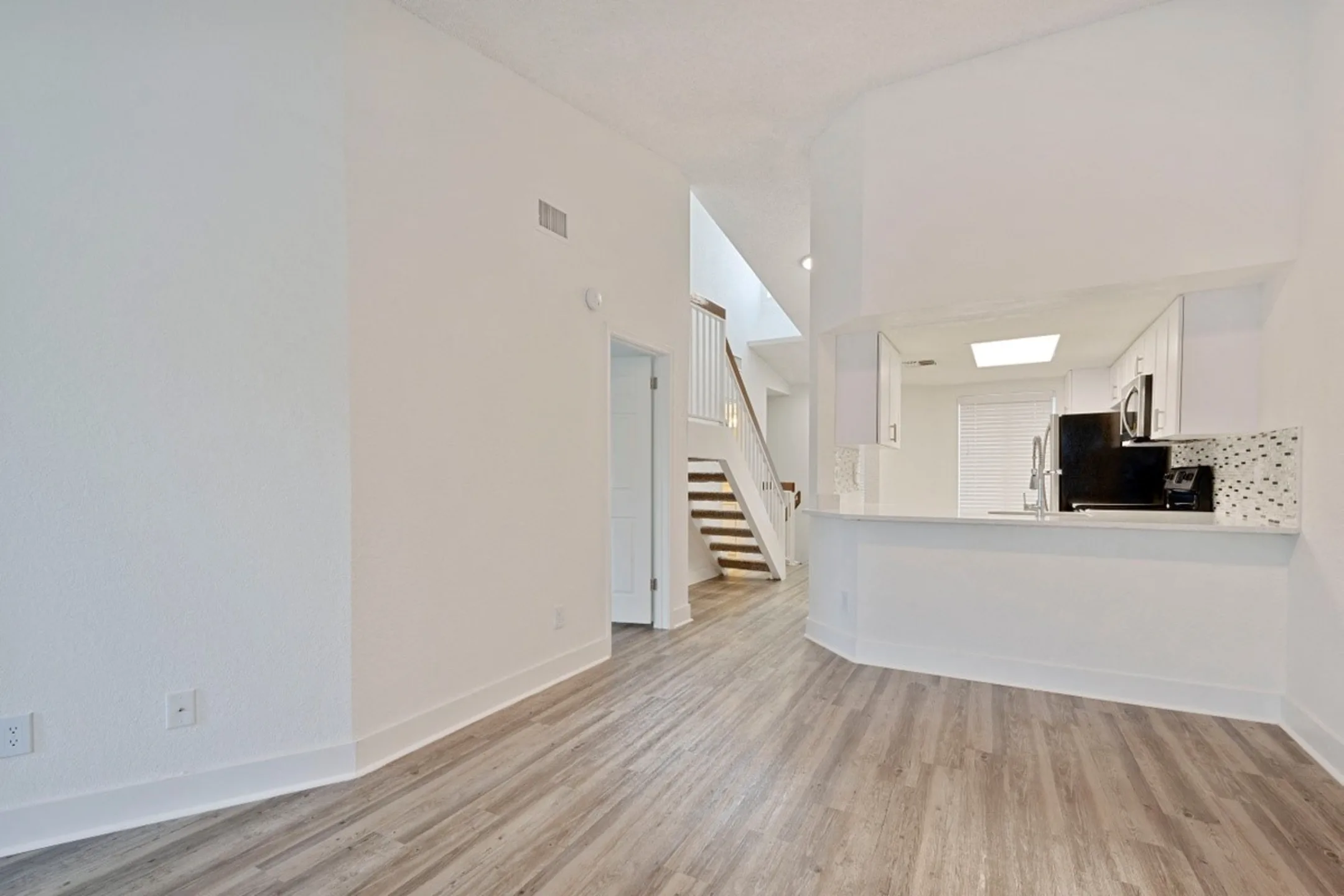 Lakepointe at Jacaranda Apartments - Plantation, FL
