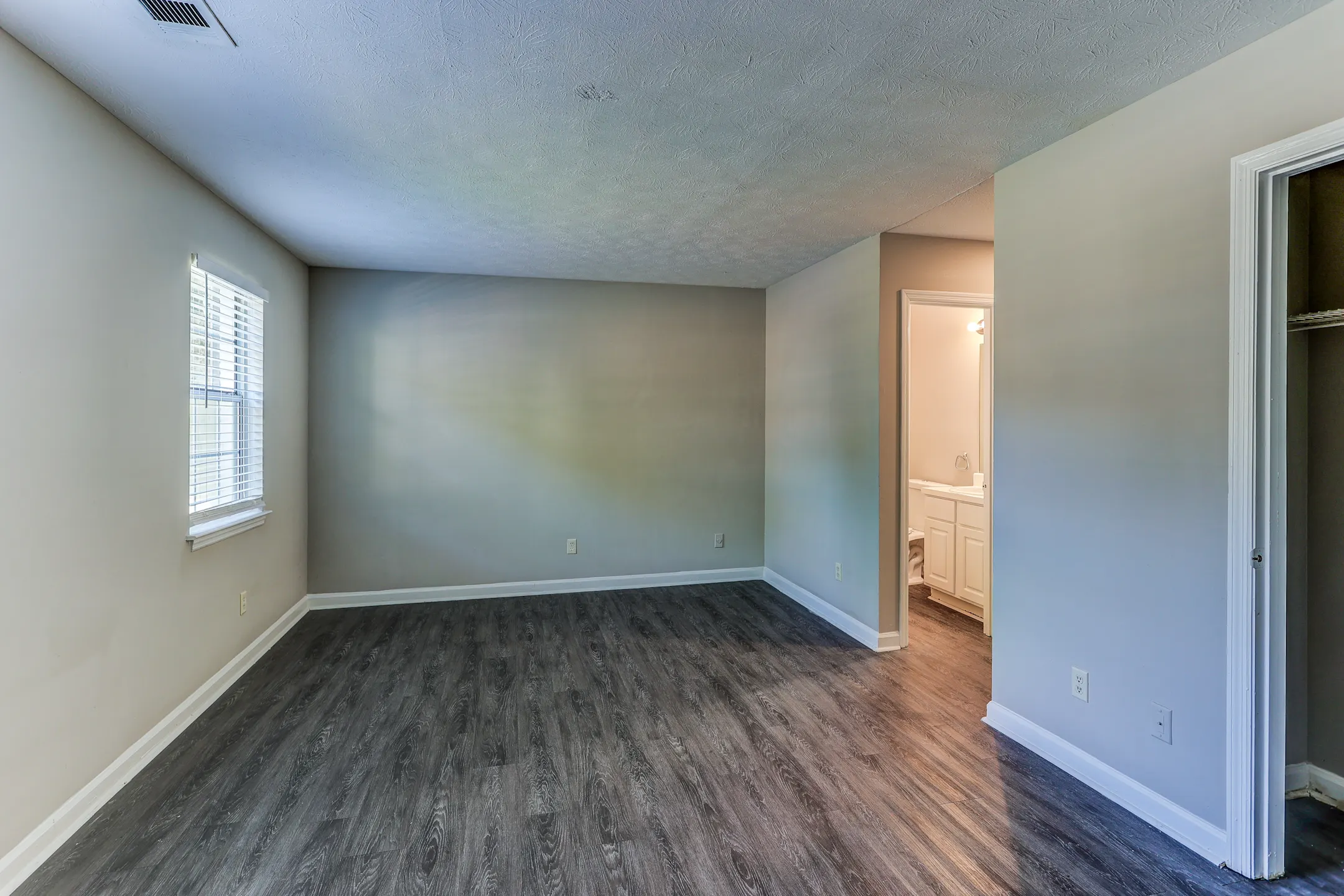 Creekview Townhomes 437 Creekview Ct Scottdale, GA Apartments for