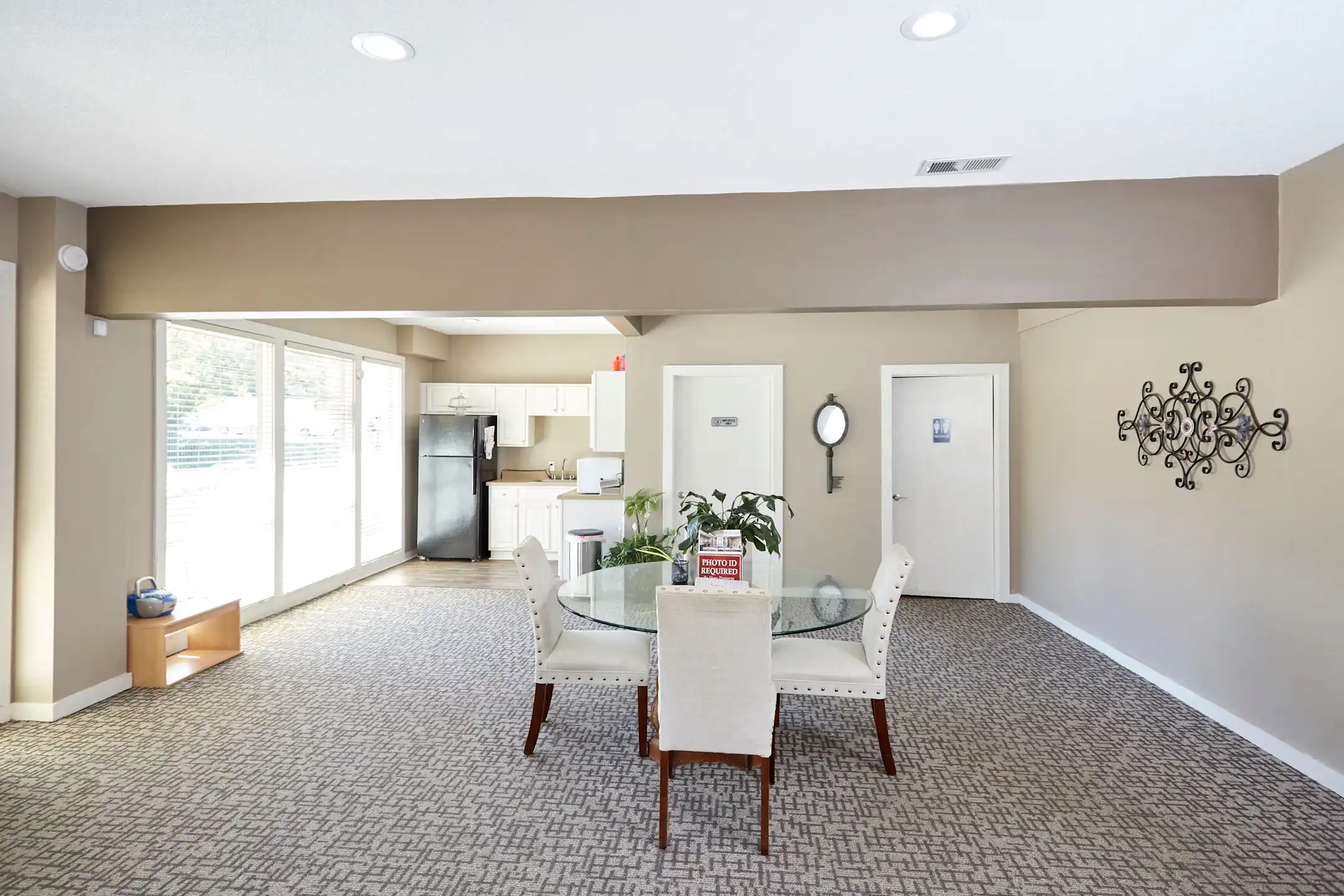 Park Meadows Apartments Kansas City, MO 64138