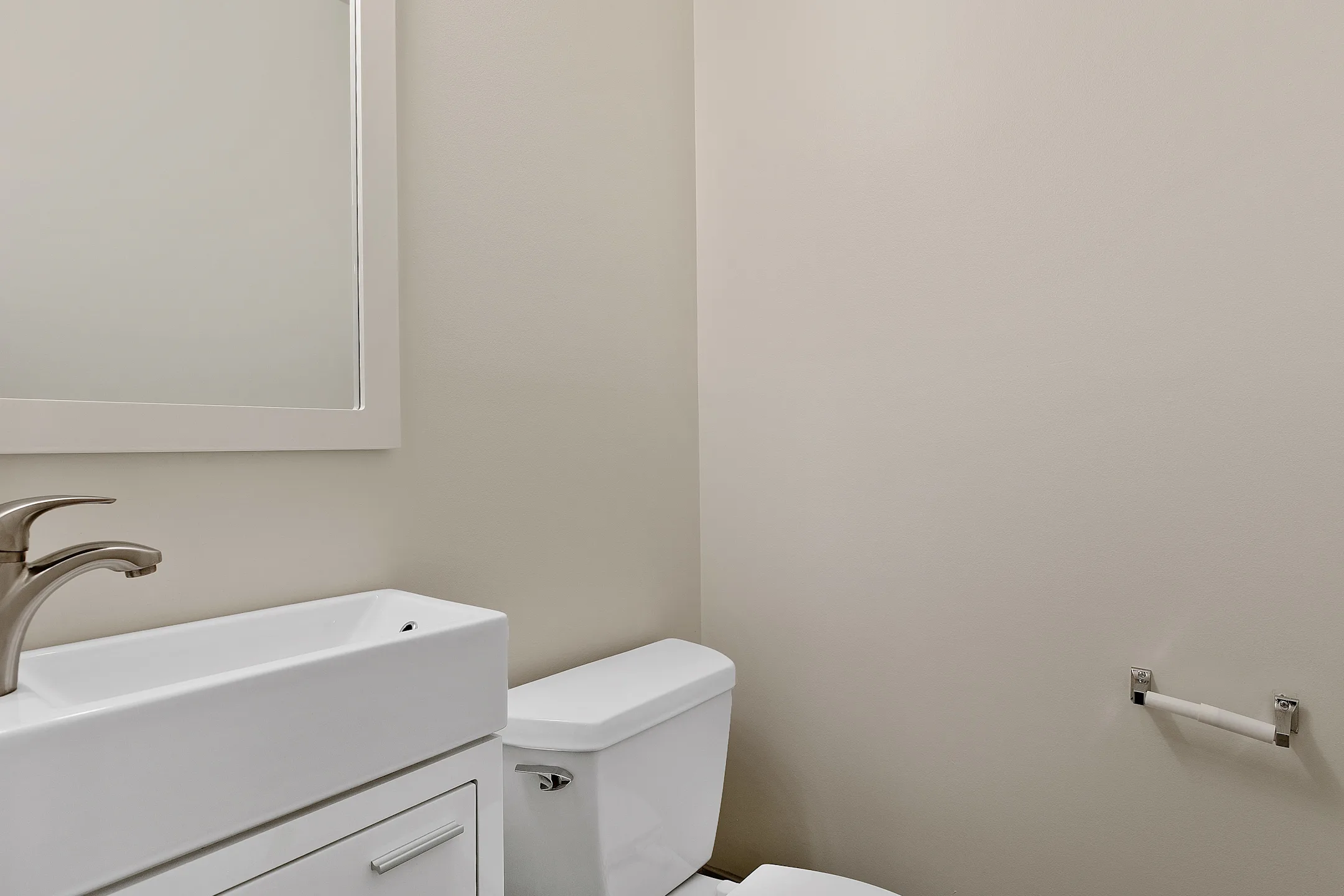 Bathroom - 27 Western Ave - Albany, NY