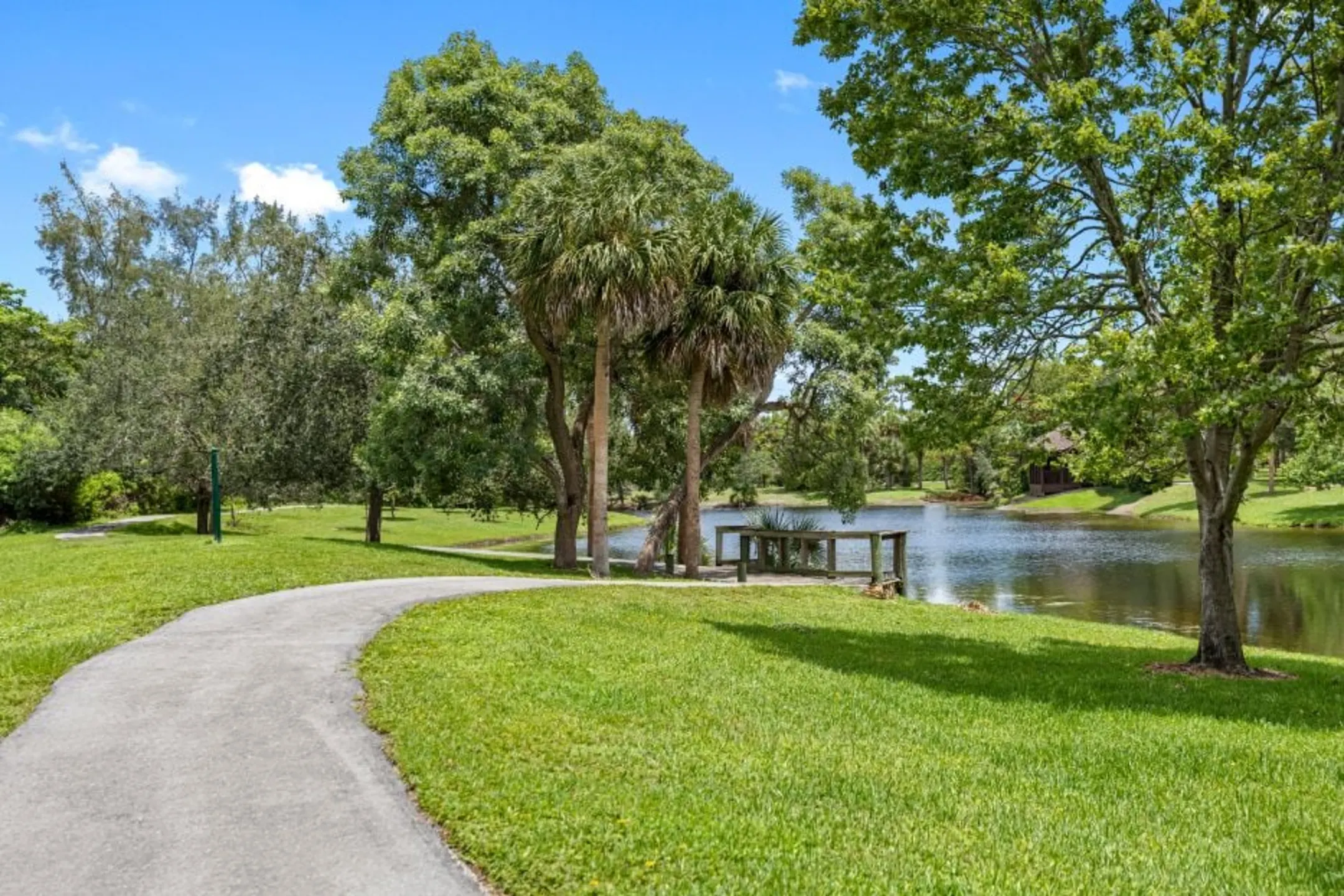 ARIUM Boca Raton Apartments - Boca Raton, FL 33433