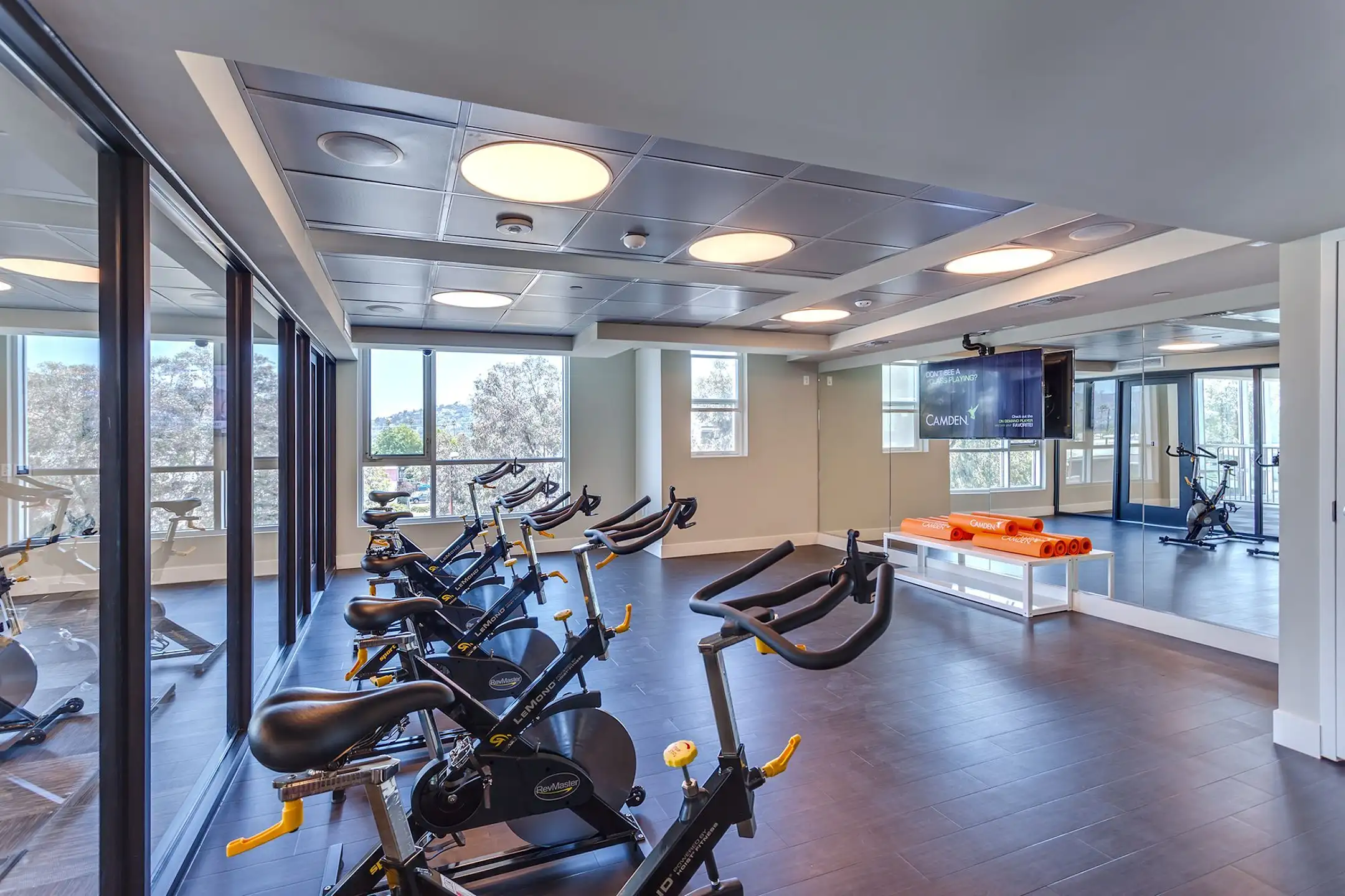 Fitness Weight Room - Camden Glendale - Glendale, CA