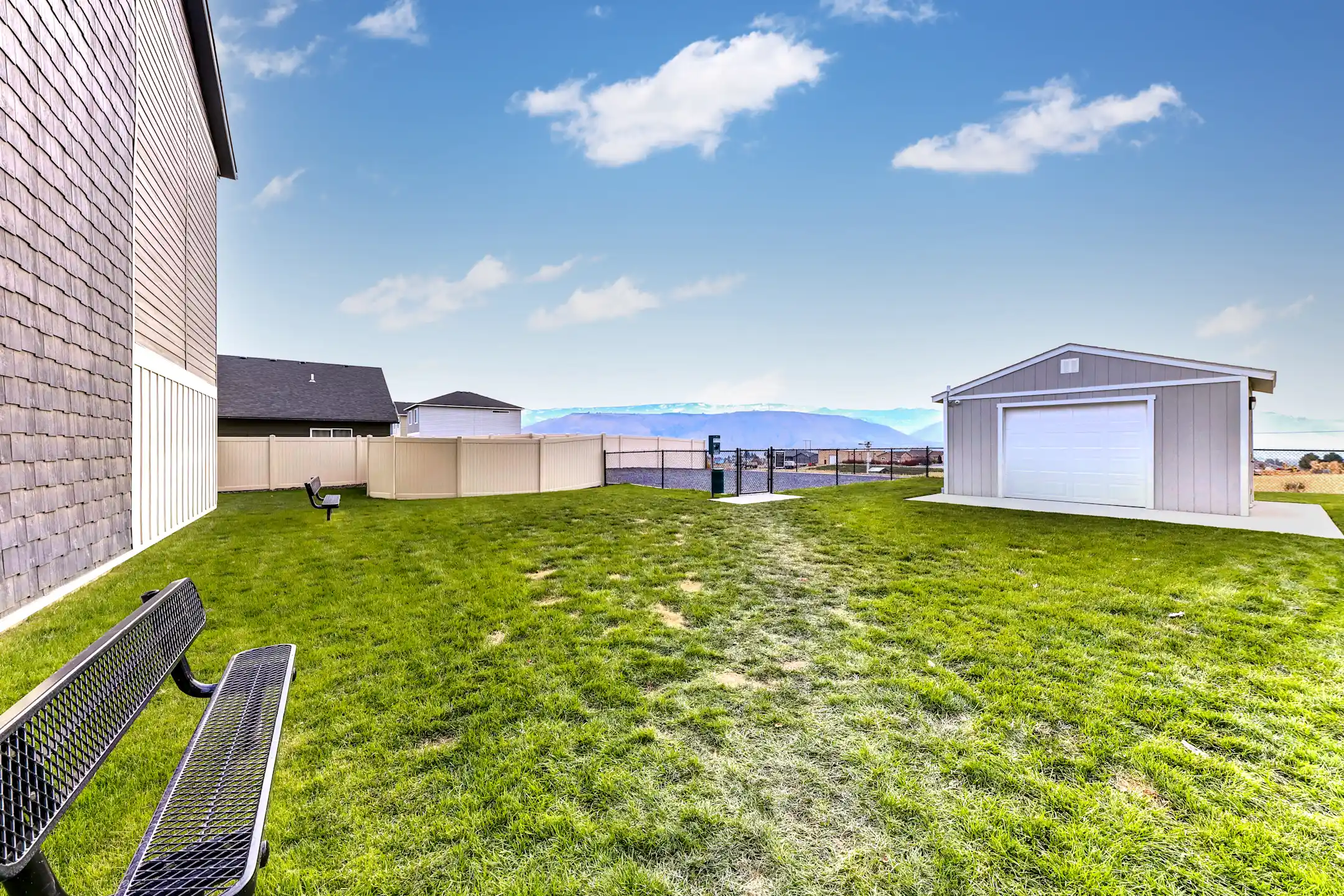 Altitude Apartments 2272 South Nevada Avenue Wenatchee, WA