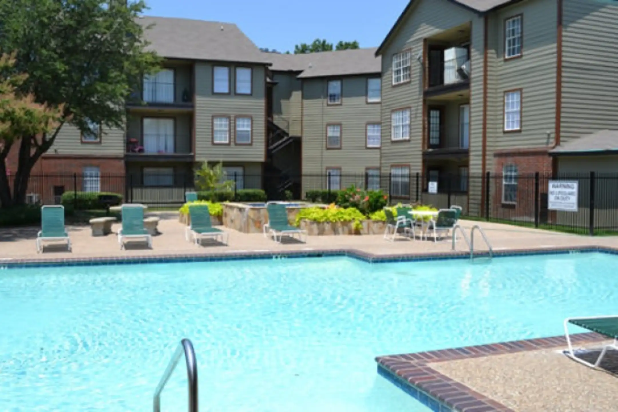 Buena Vista Estates 4748 St Francis Ave Dallas, TX Apartments for