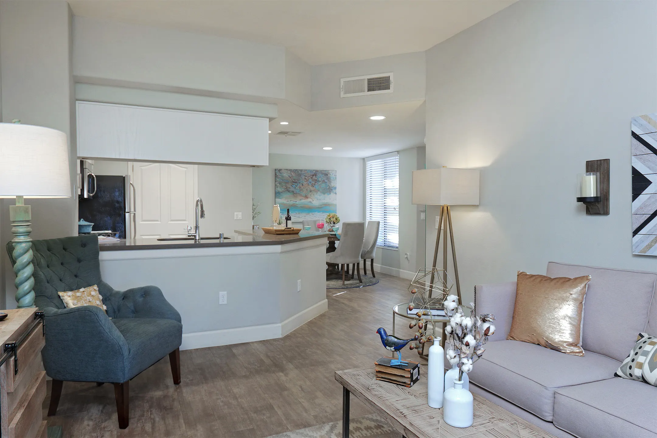 San Melia Apartment Homes - Phoenix, AZ