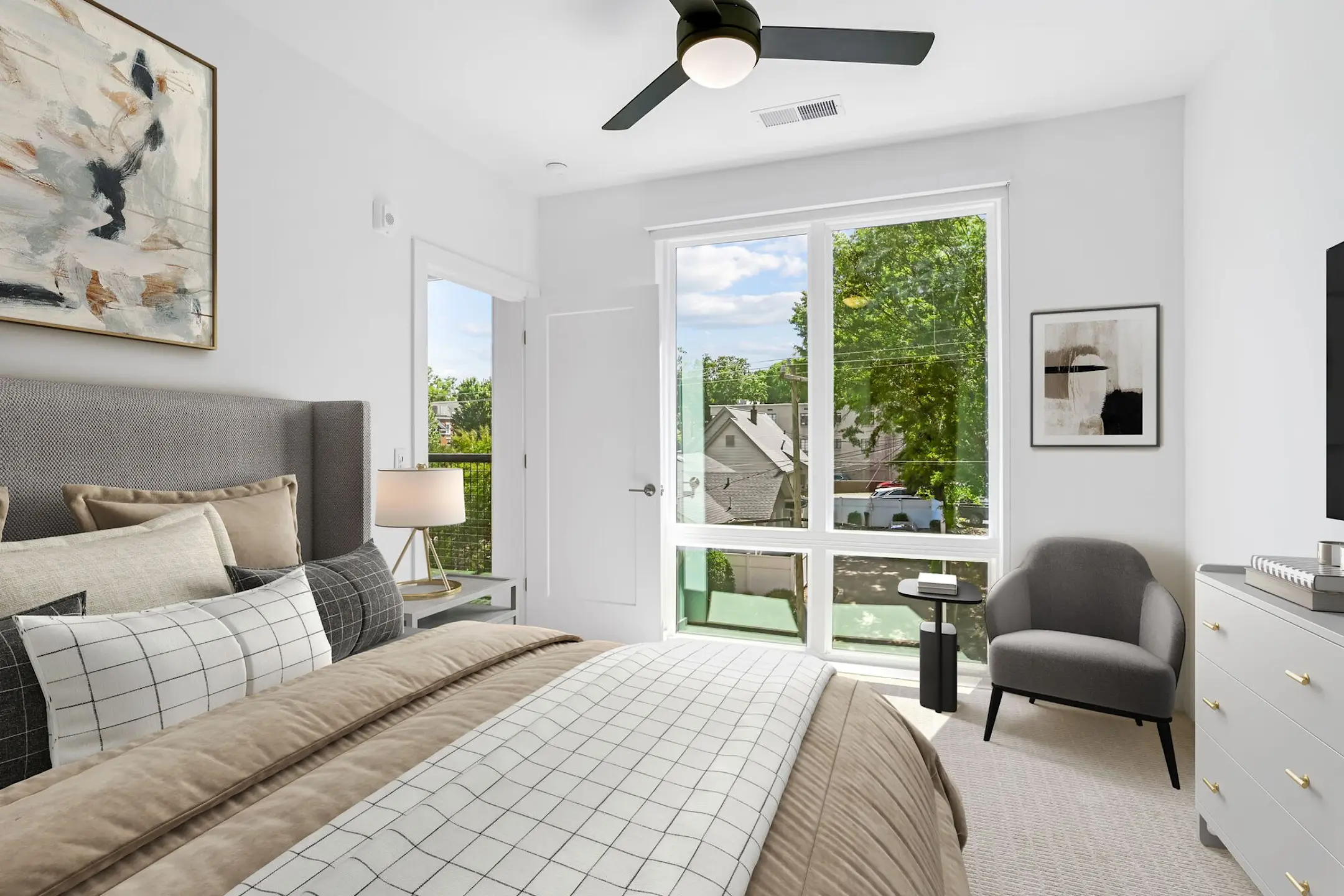 Bedroom - Solis Midtown Apartments - Charlotte, NC