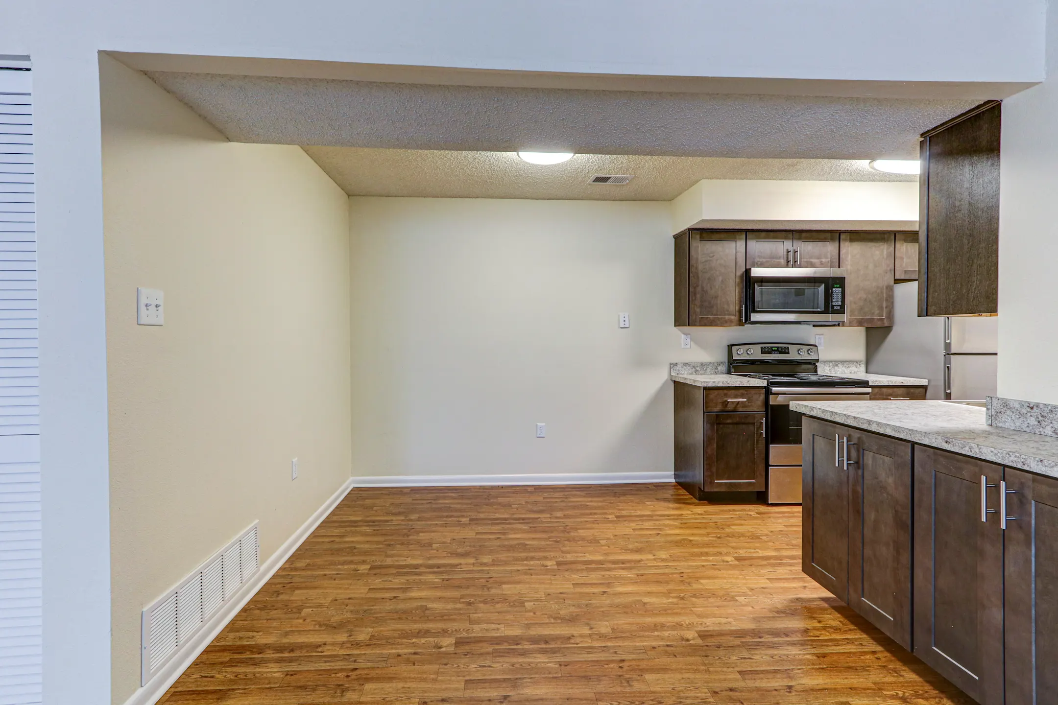 Monroeville Apartments at Belmont Ridge 1100 Belmont Boulevard Suite