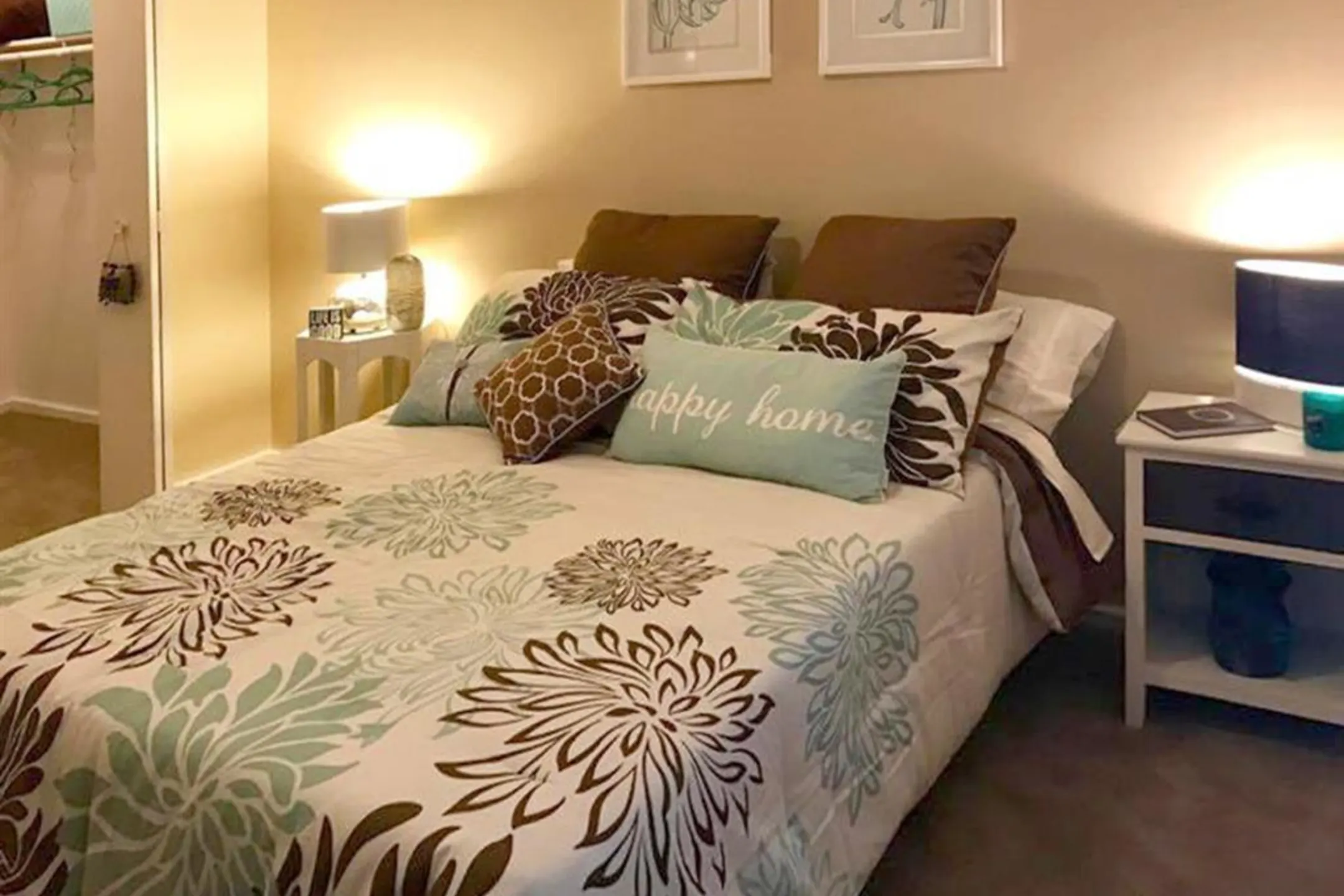 Bedroom - Arbors Of Grandview - Grandview, MO