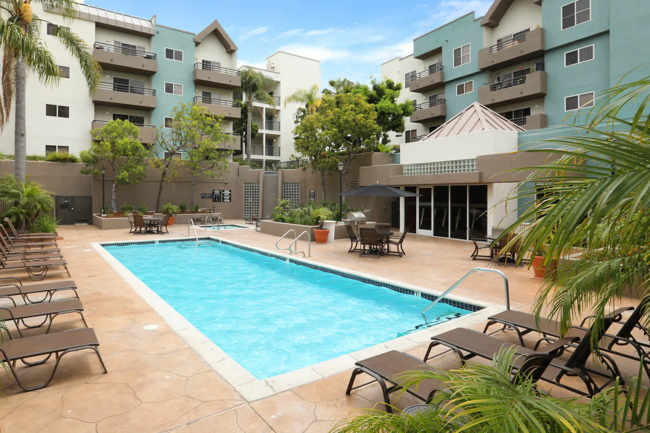 Park West Apartments - Los Angeles, CA 90045