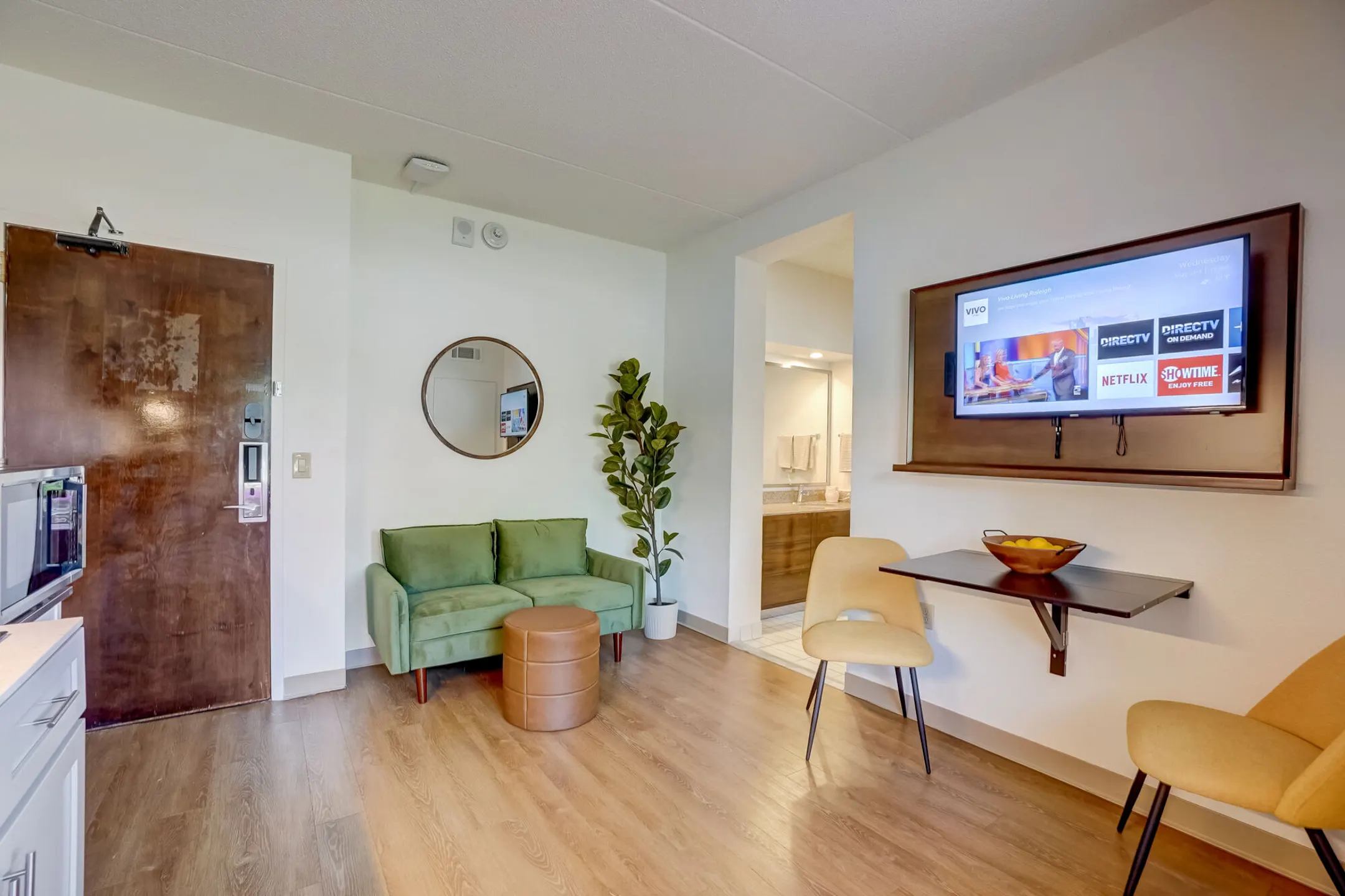 Living Room - Vivo Living Raleigh I - Raleigh, NC