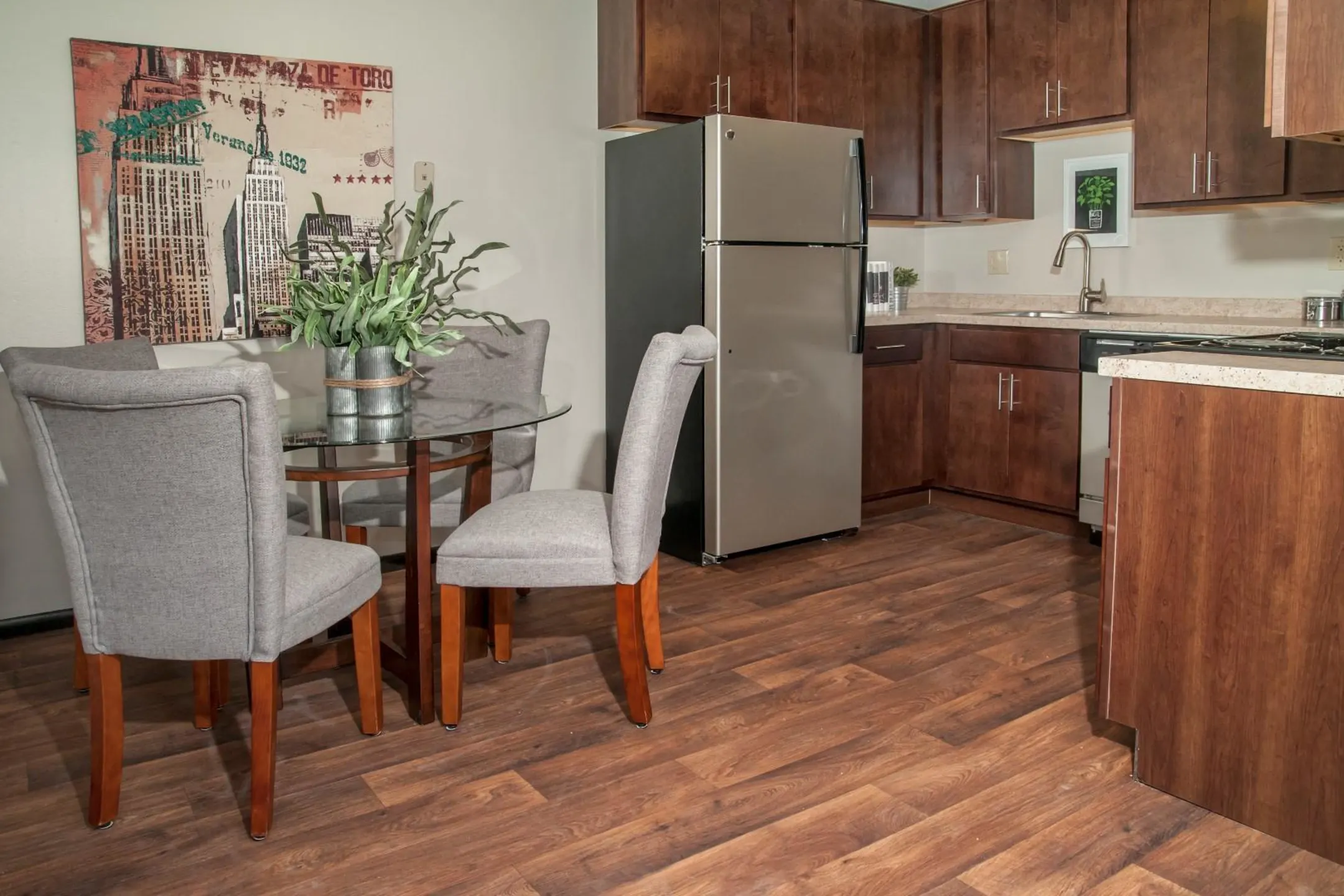 Dining Room - Hamline Pointe - Saint Paul, MN