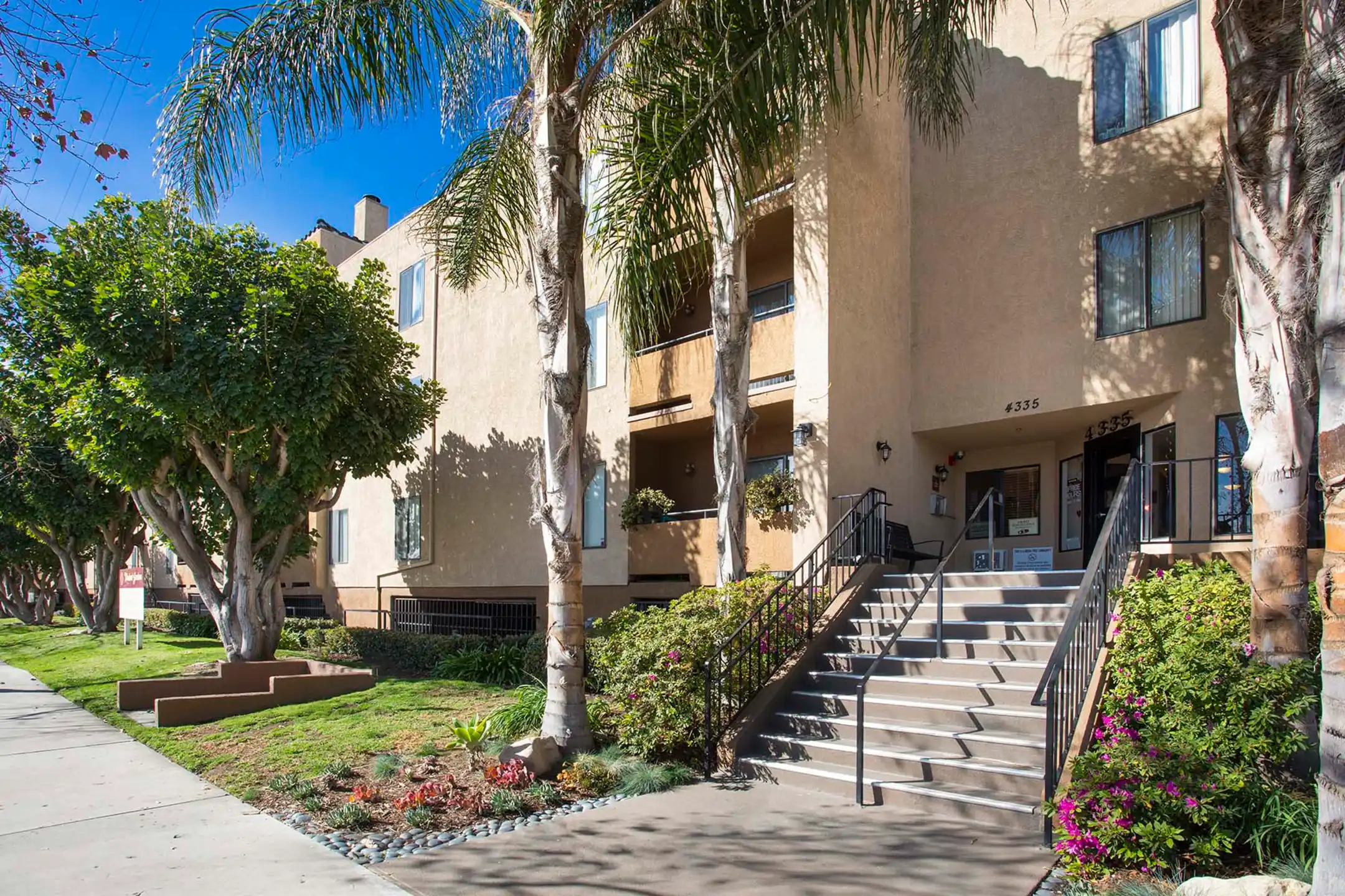 Vineland Gardens Apartments