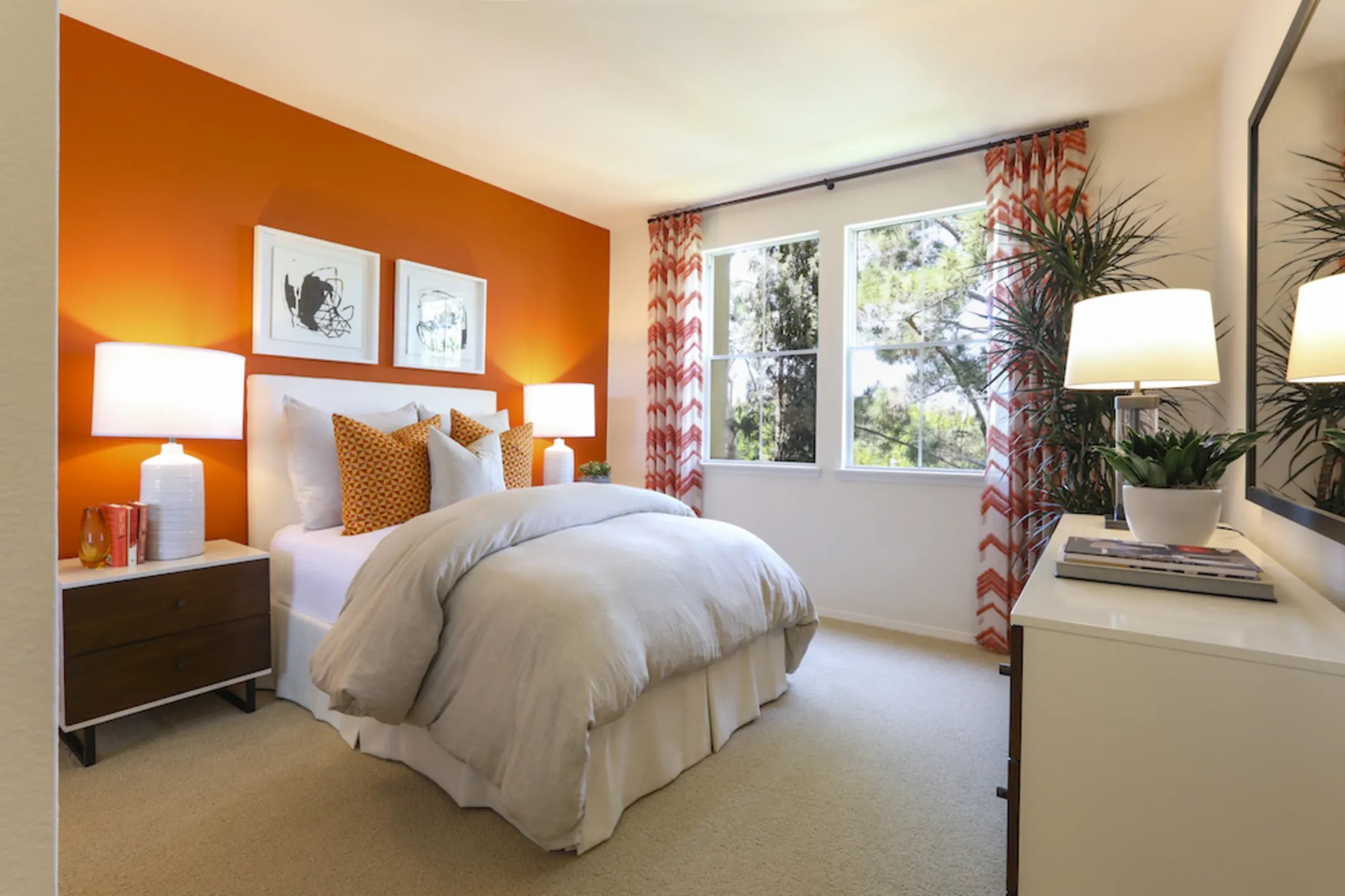 Bedroom - Newport Bluffs - Newport Beach, CA