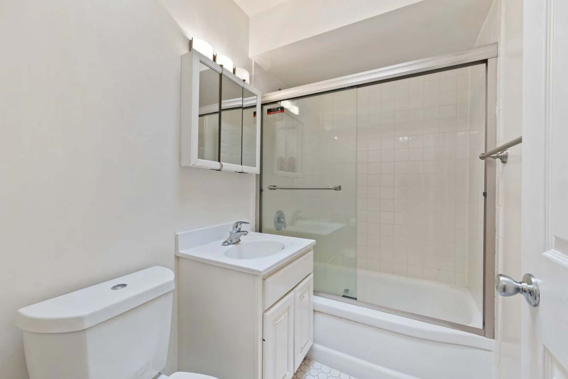 422444 Ridge Townhomes Wilmette, IL 60091