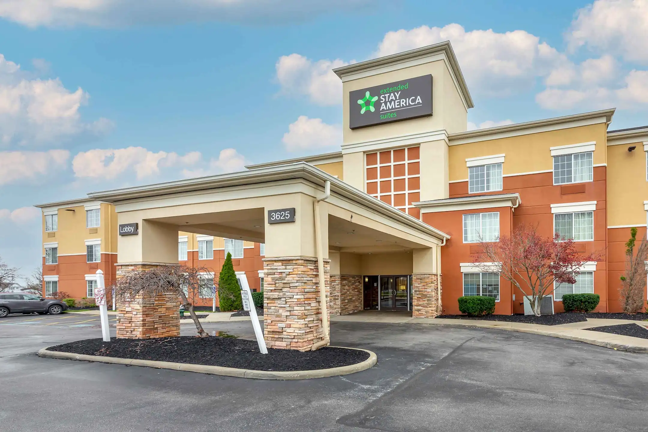 Furnished Studio Cleveland Beachwood Orange Place North