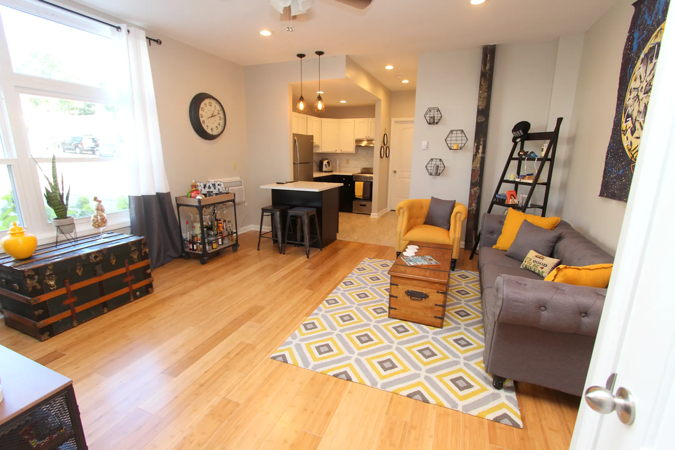 Bloomfield Apartments 5700 Bryant St Pittsburgh, PA Apartments for