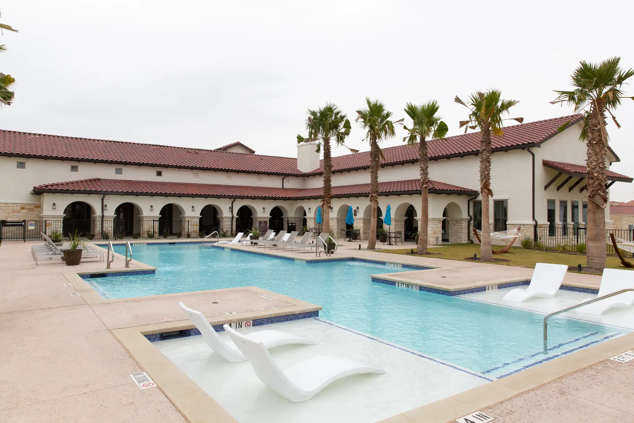 Pool - Oxford at Santa Clara - Pflugerville, TX