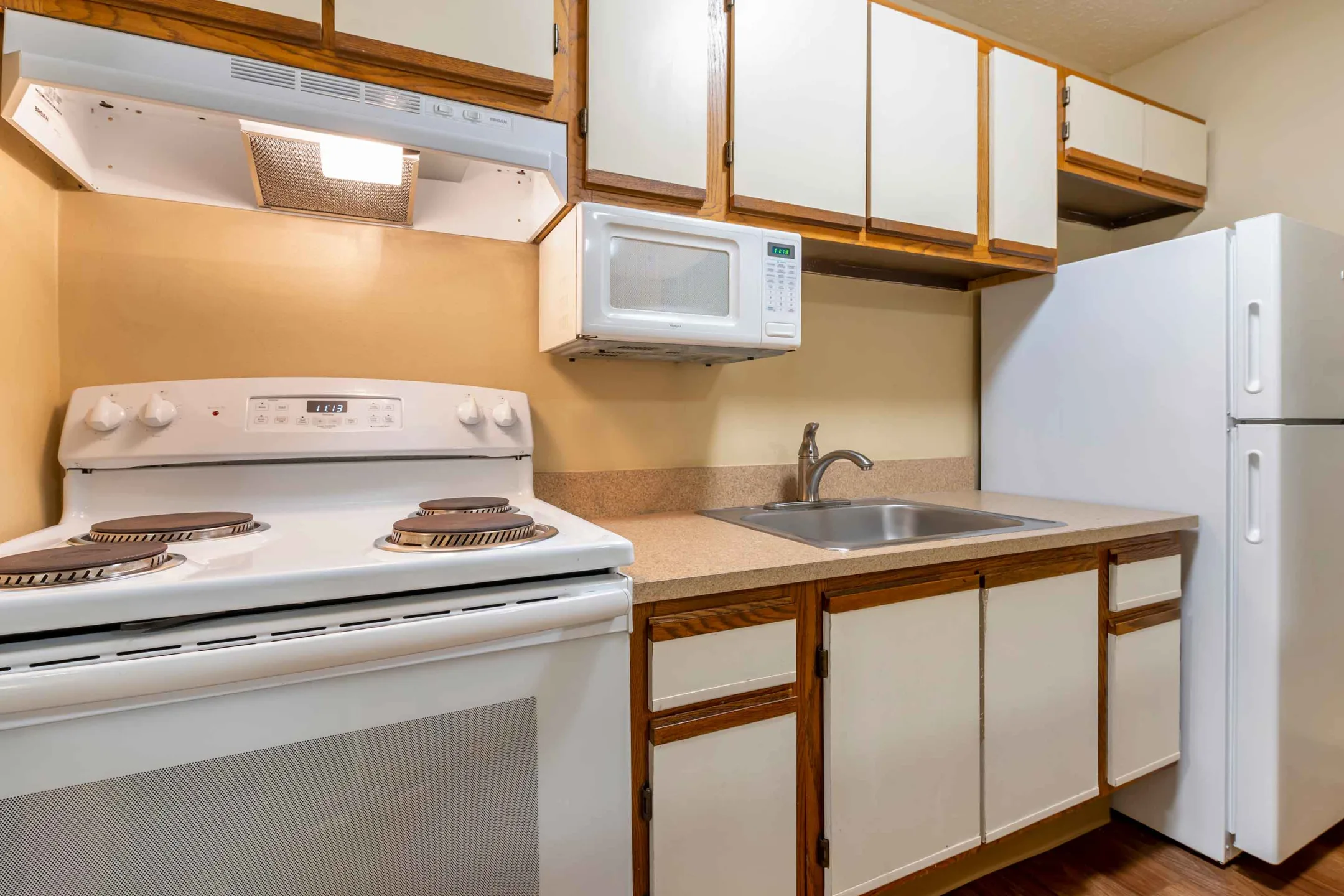 Kitchen - Furnished Studio - Indianapolis - North - Carmel - Indianapolis, IN
