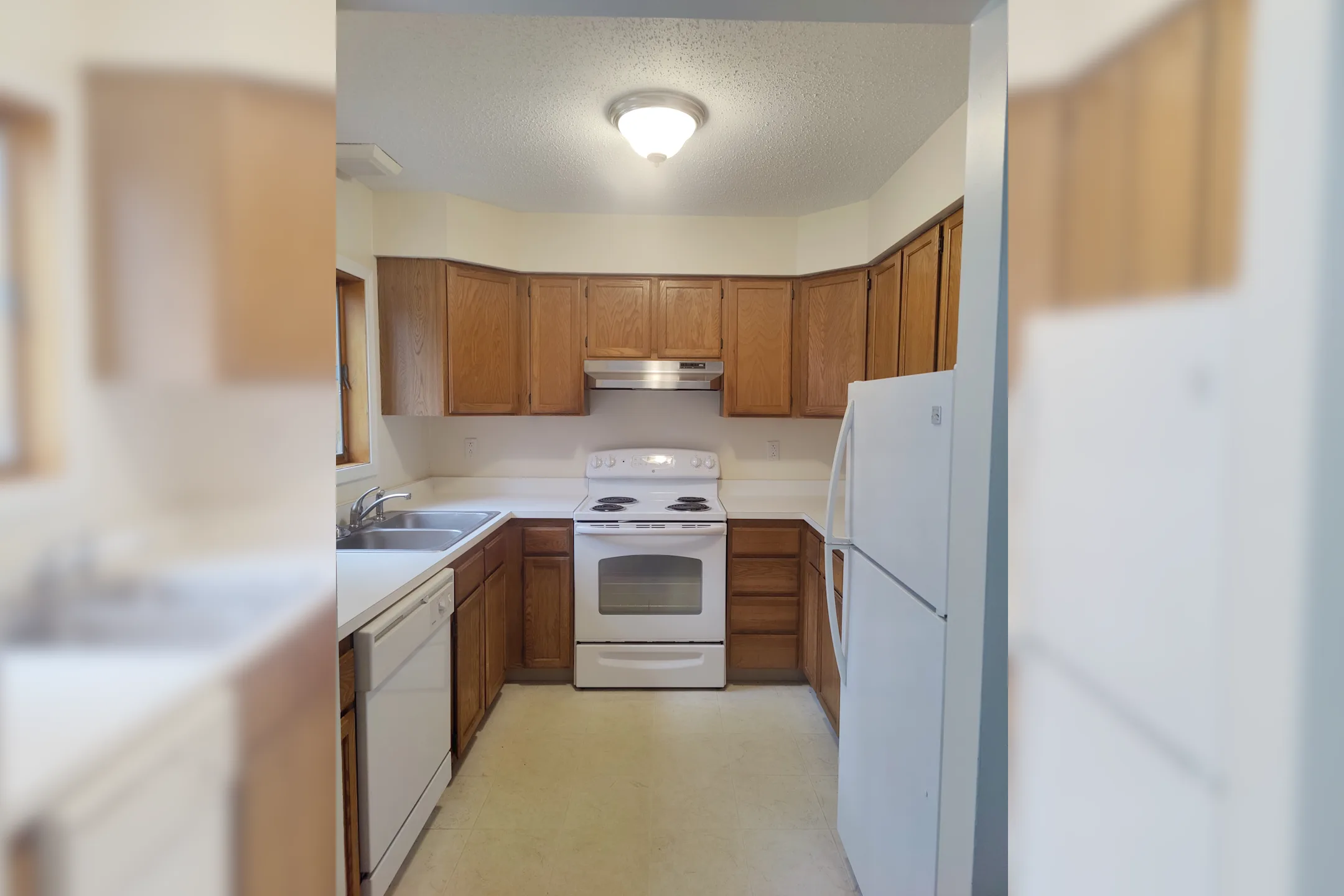 Deerfield Village Apartments Niantic, CT 06357