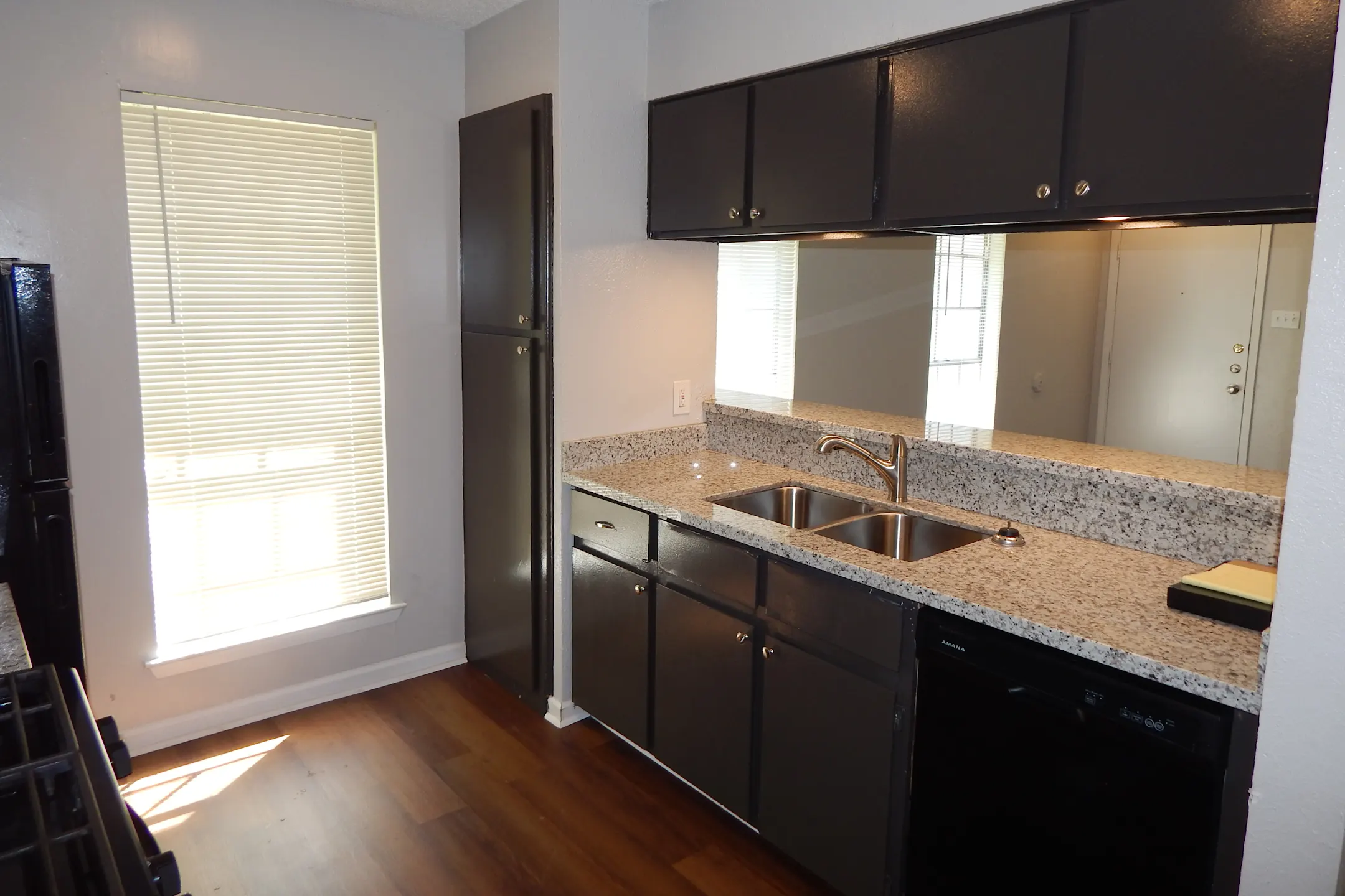 River Oaks Apartments Apartments La Grange, TX 78945