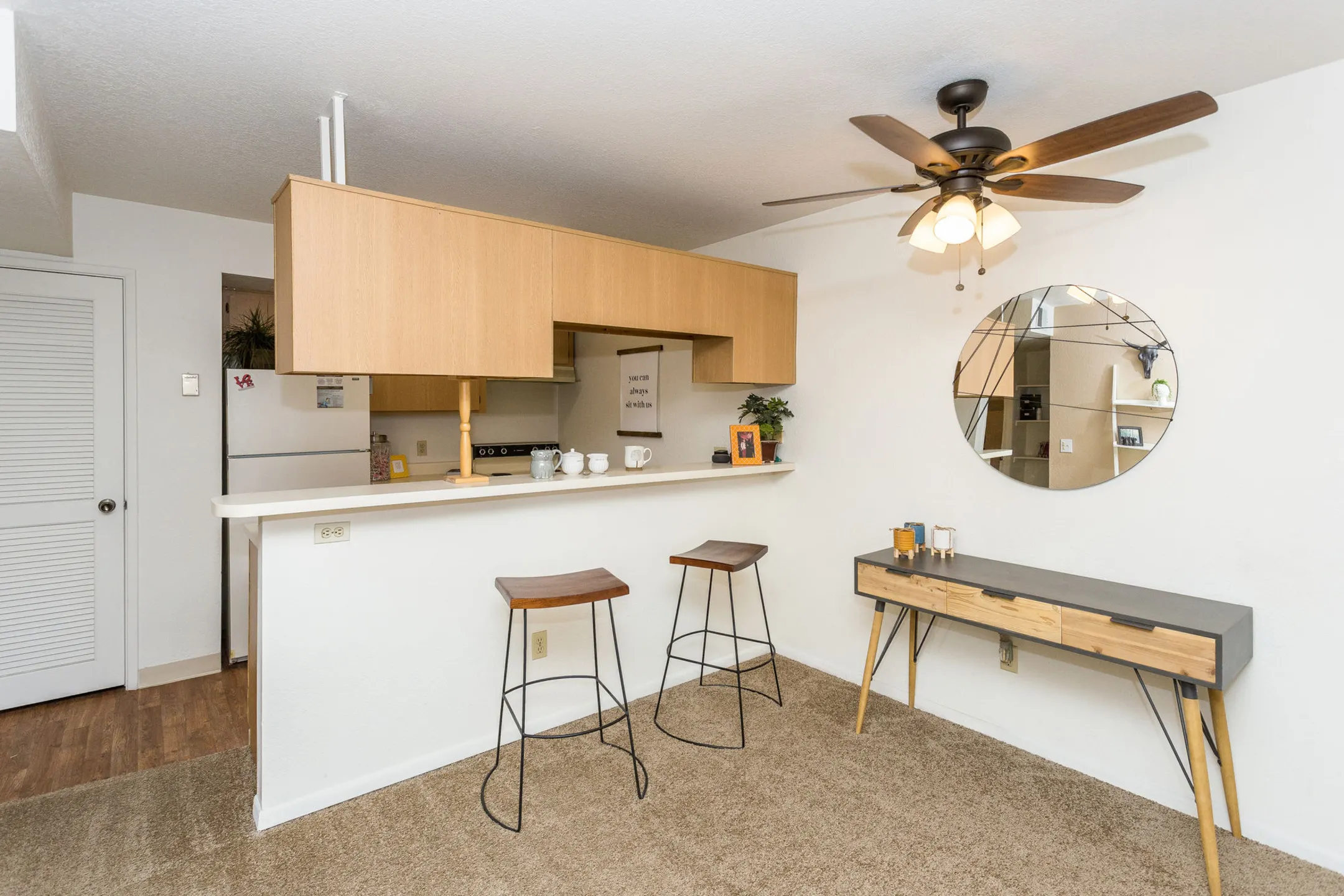 Living Room - Woodlands Village Apartments - Flagstaff, AZ