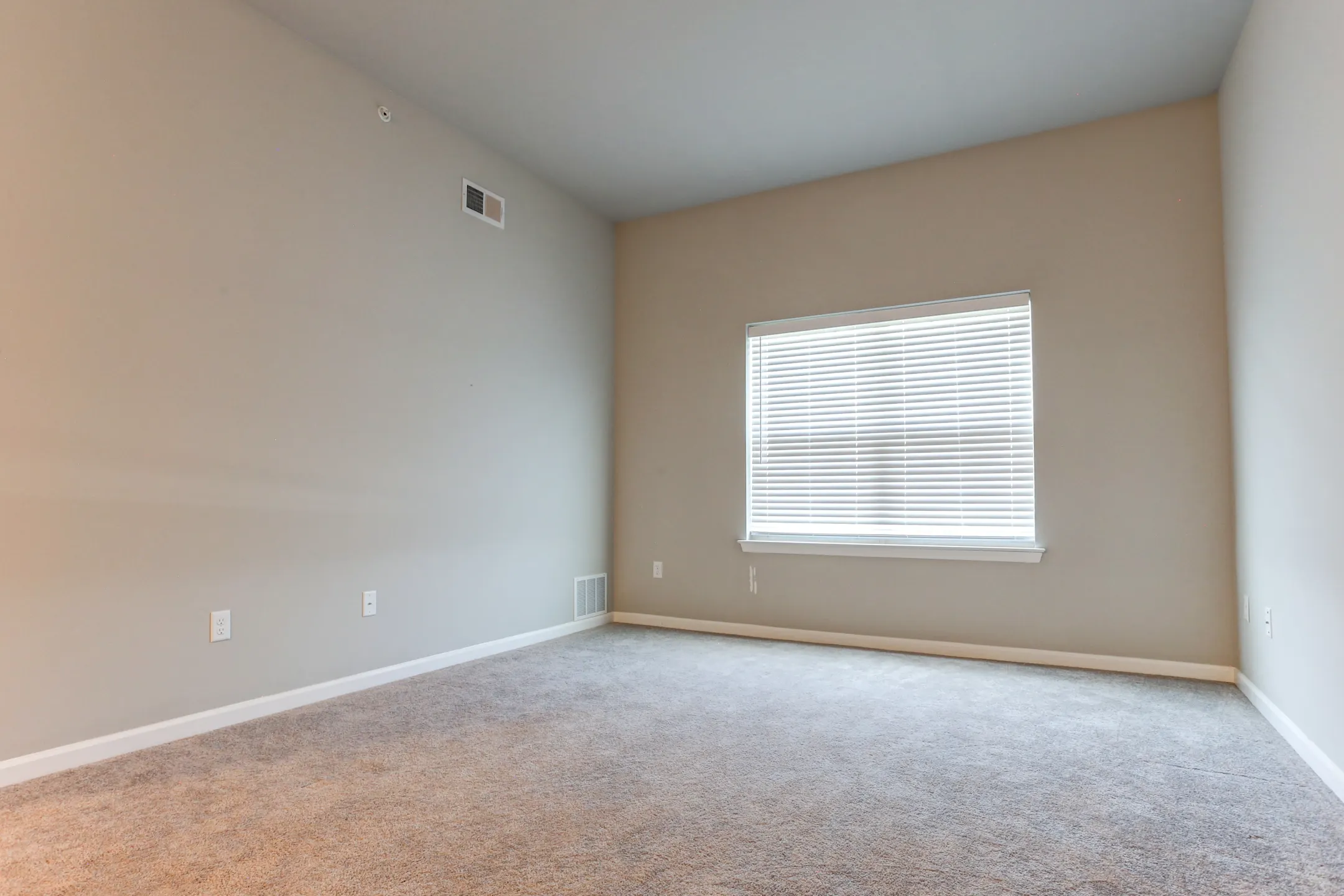 The Square at Bridgeport 1635 Old Philadelphia Pike Lancaster, PA