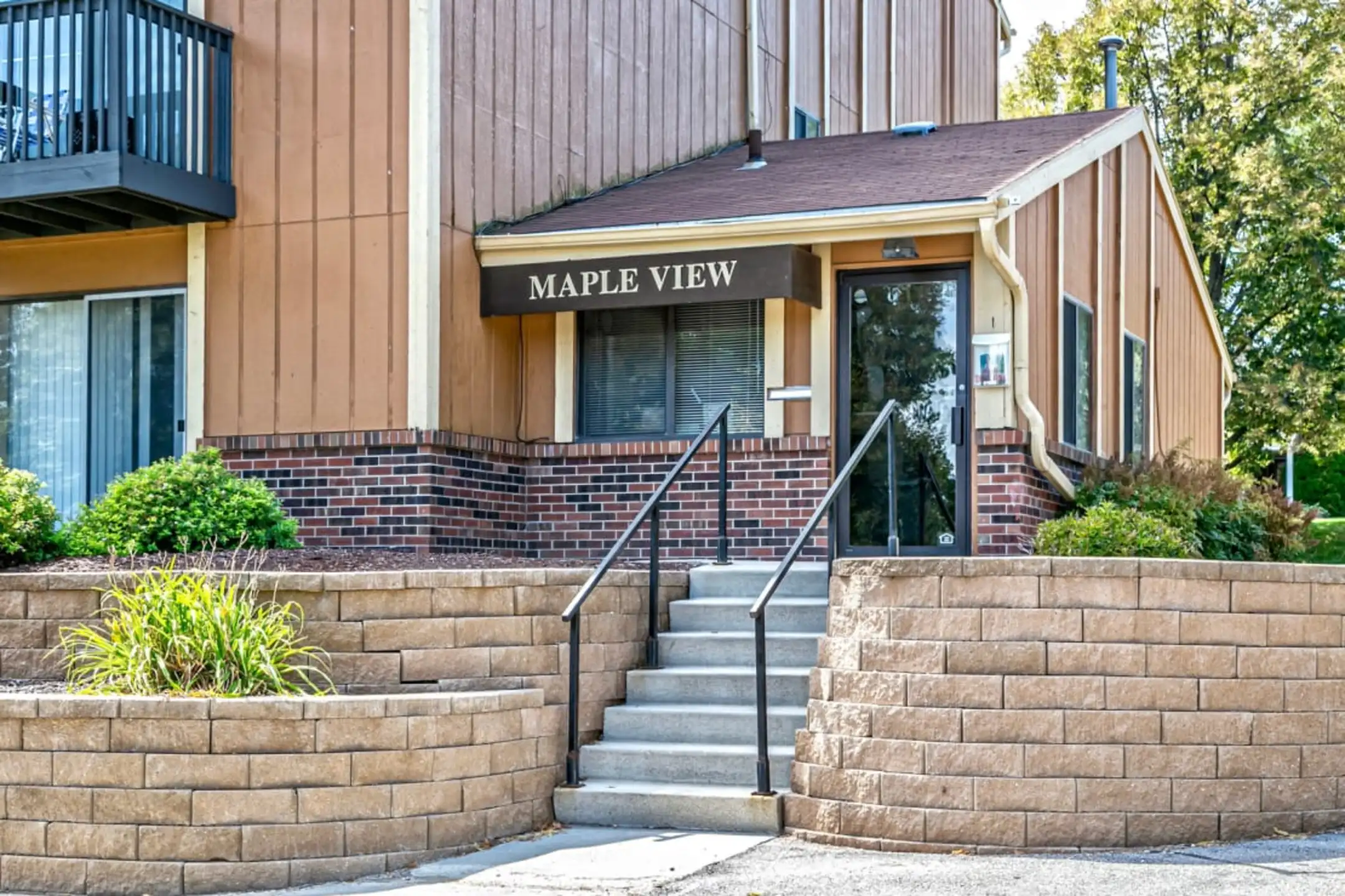 Maple View Apartments 3625 N 104th Ave Omaha, NE Apartments for Rent Rent.