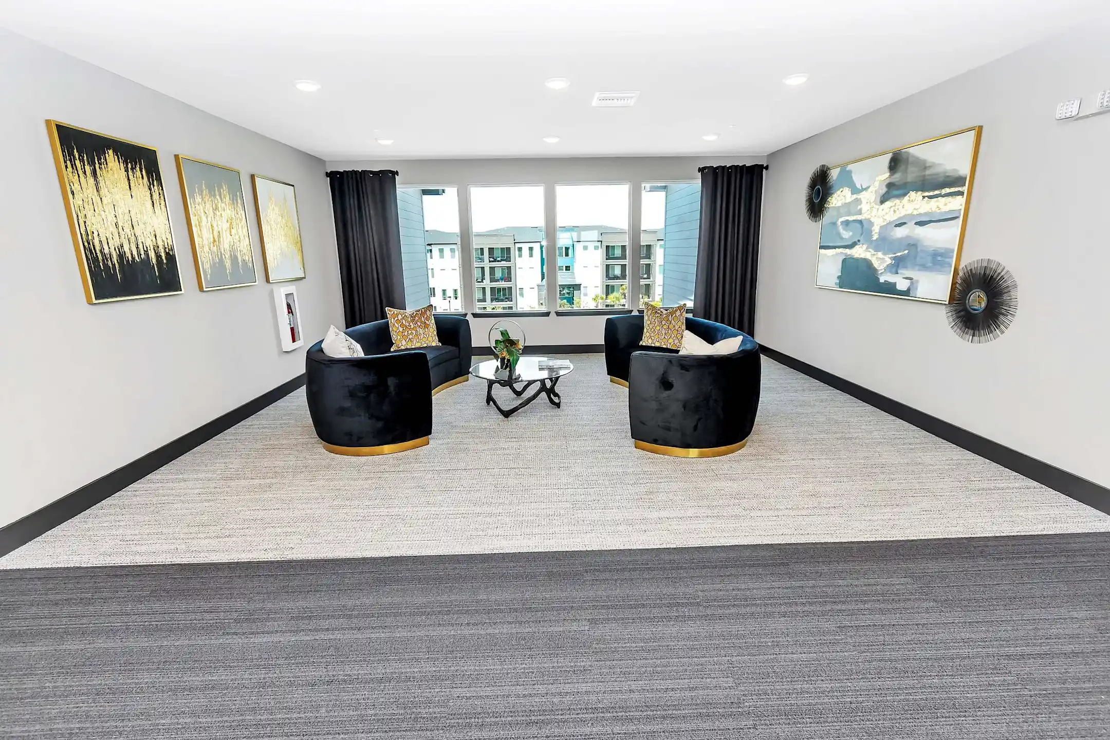 Living Room - Avli at Crosstown Center - Tampa, FL