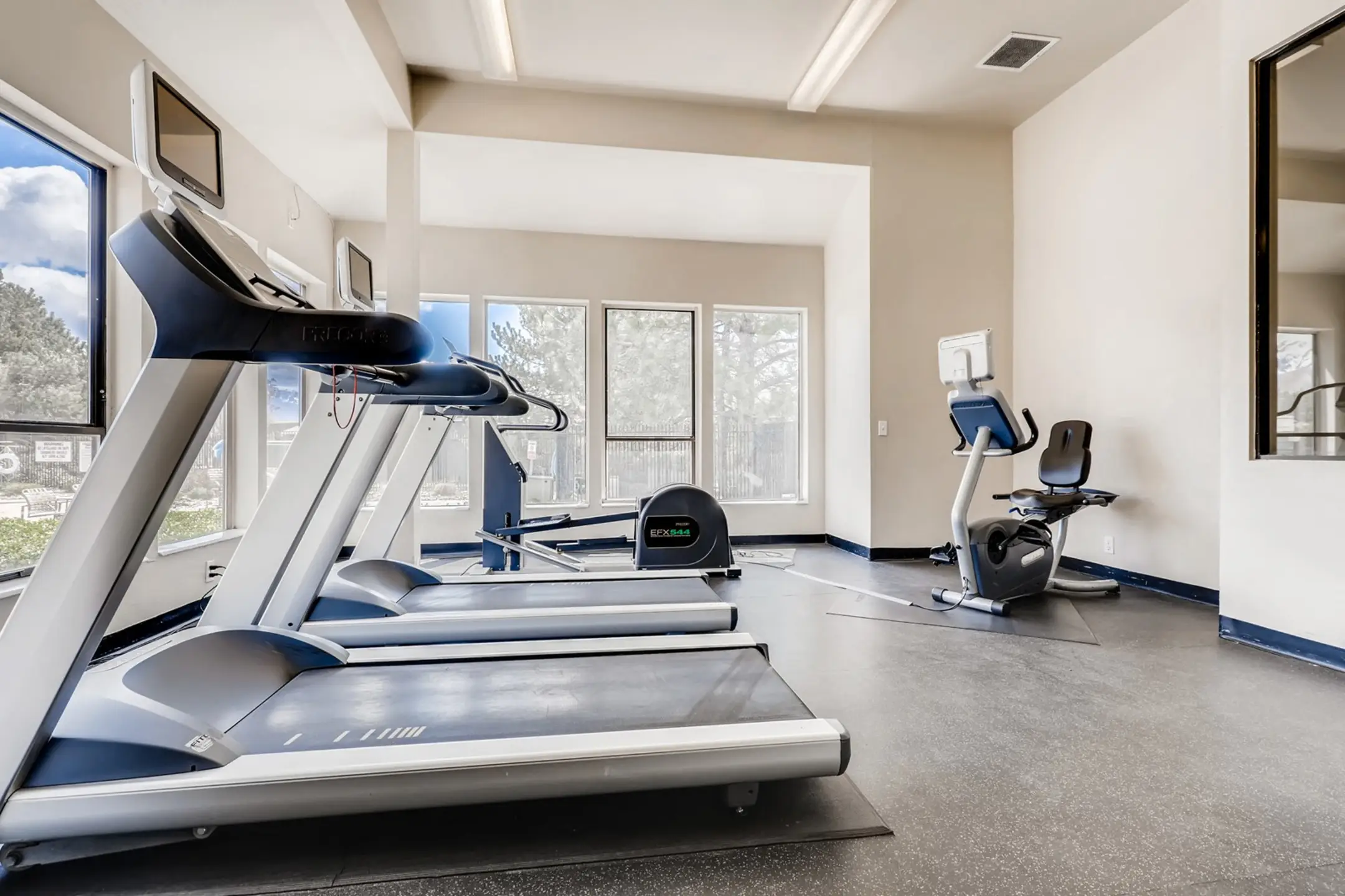 Overlook at Sunset Point Apartments Layton, UT 84041