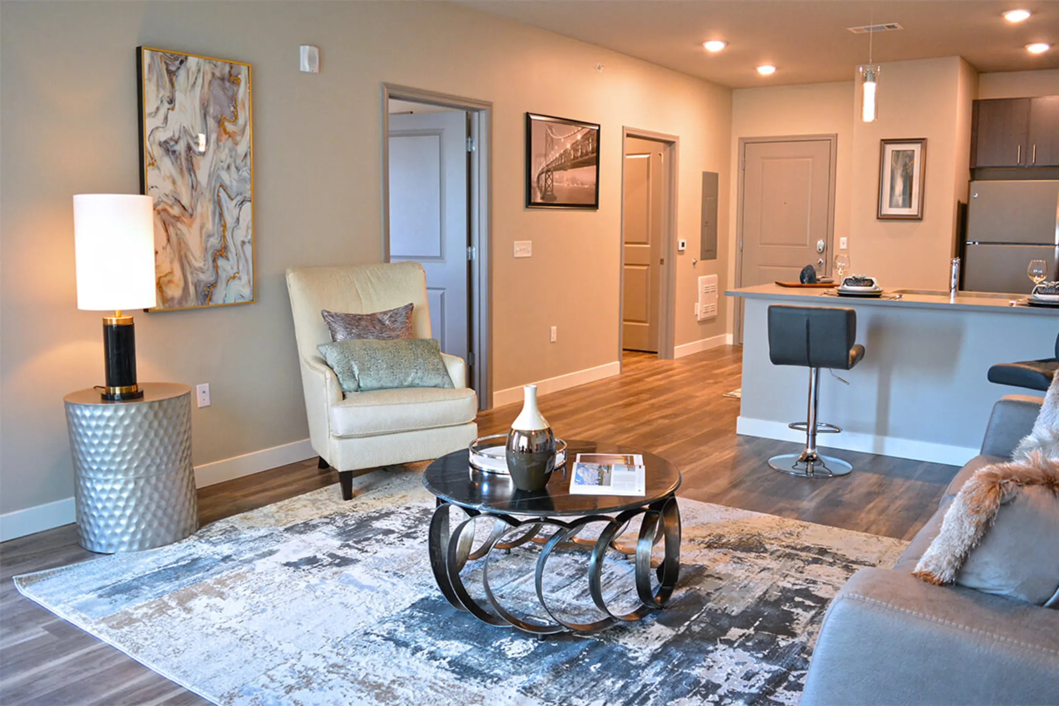 Living Room - 5300 Centre Apartments - Saint Peters, MO