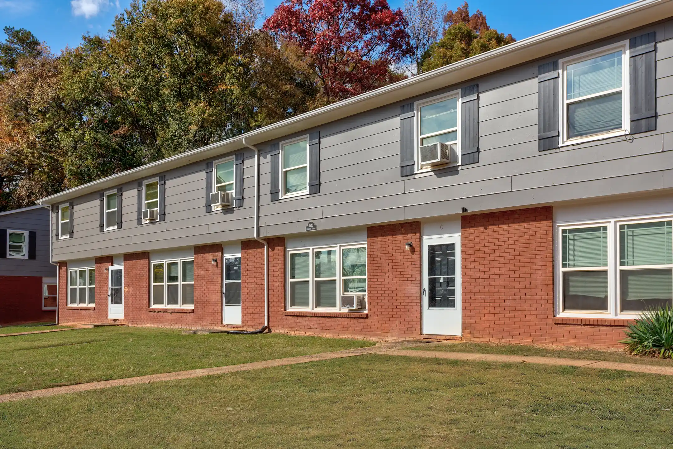 Cambridge Park Townhomes Apartments Charlotte, NC 28208