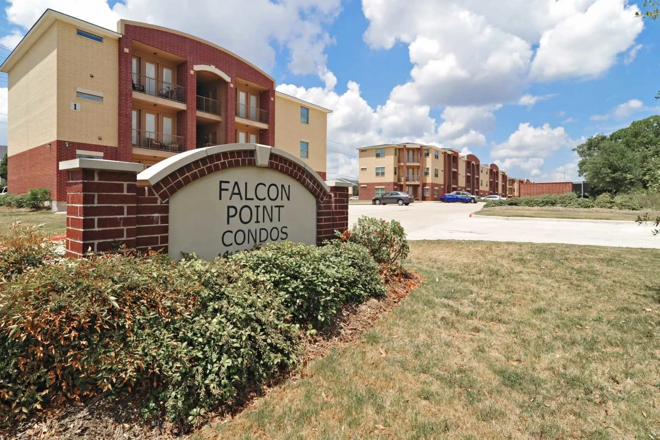 Community Signage - Falcon Point Condos - College Station, TX