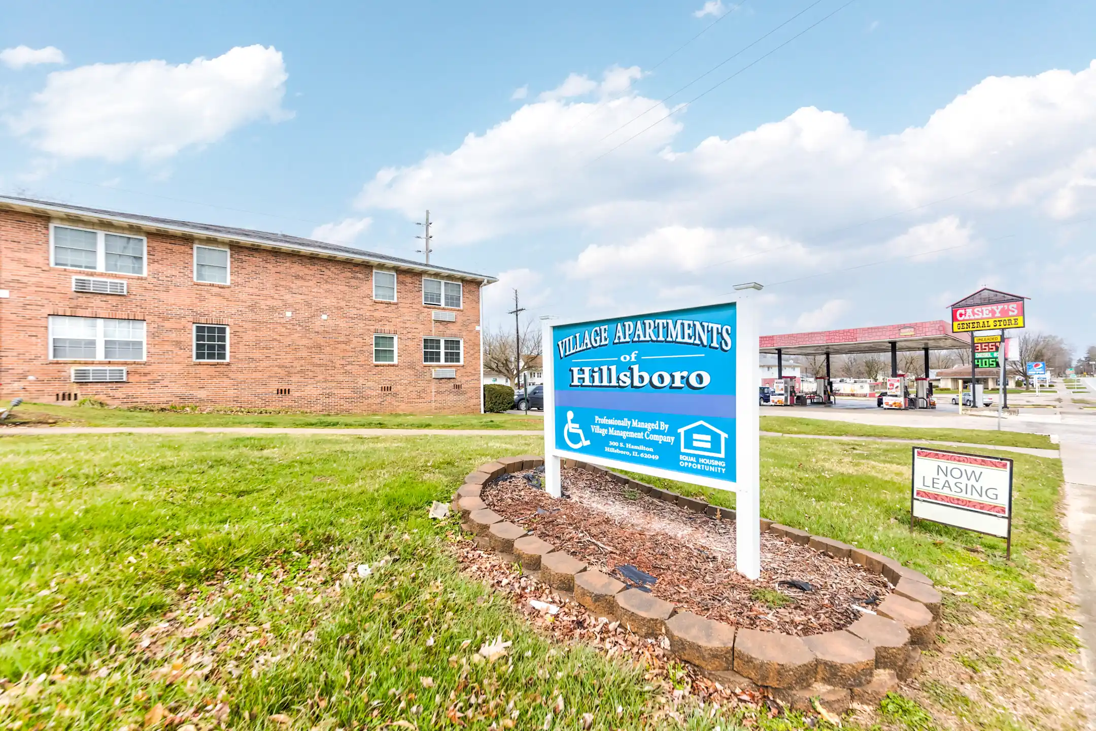 Village Apartments of Hillsboro Senior Apartments Hillsboro, IL 62049