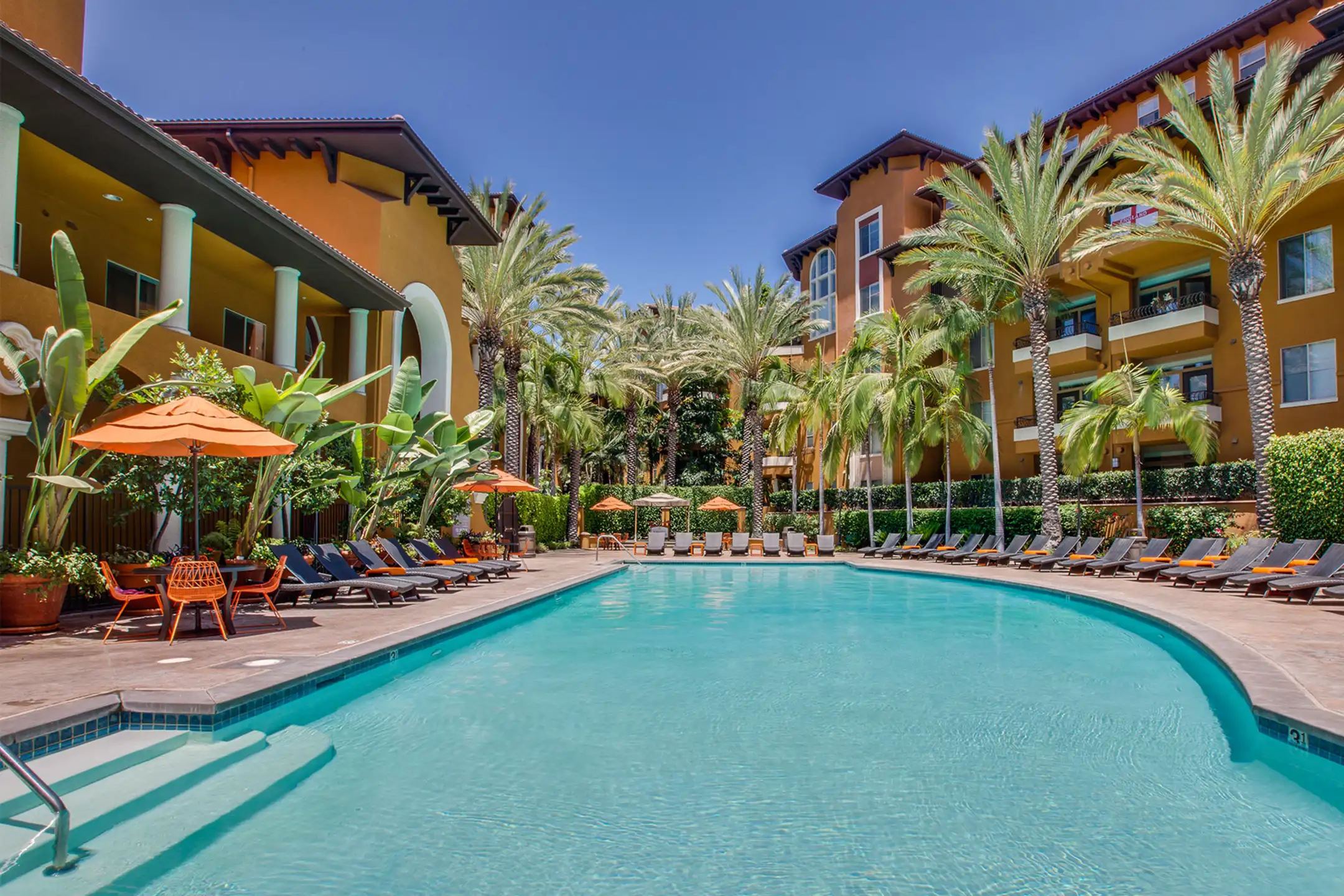 Pool - Palazzo East - Los Angeles, CA