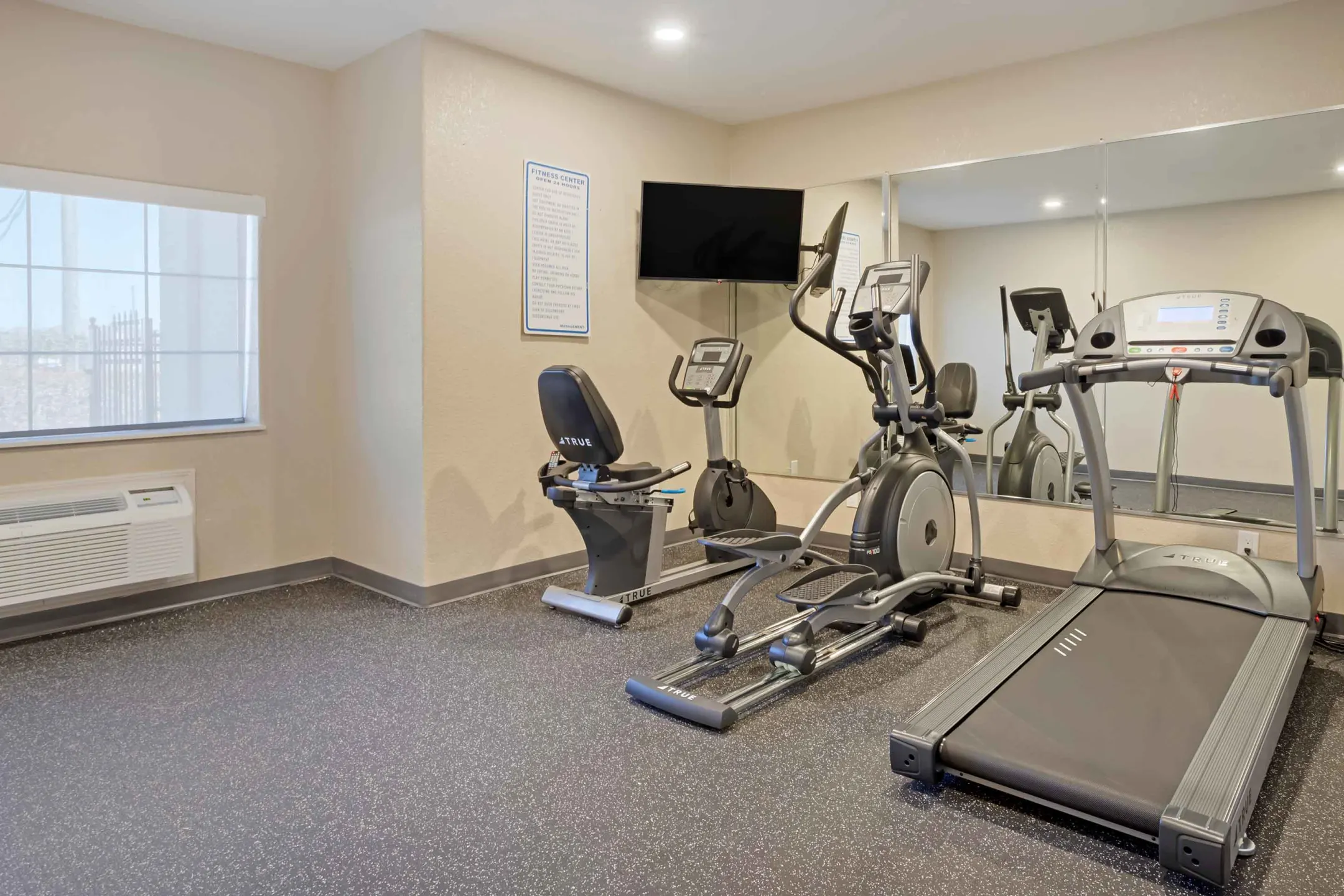 Fitness Weight Room - Furnished Studio - Baytown - Baytown, TX
