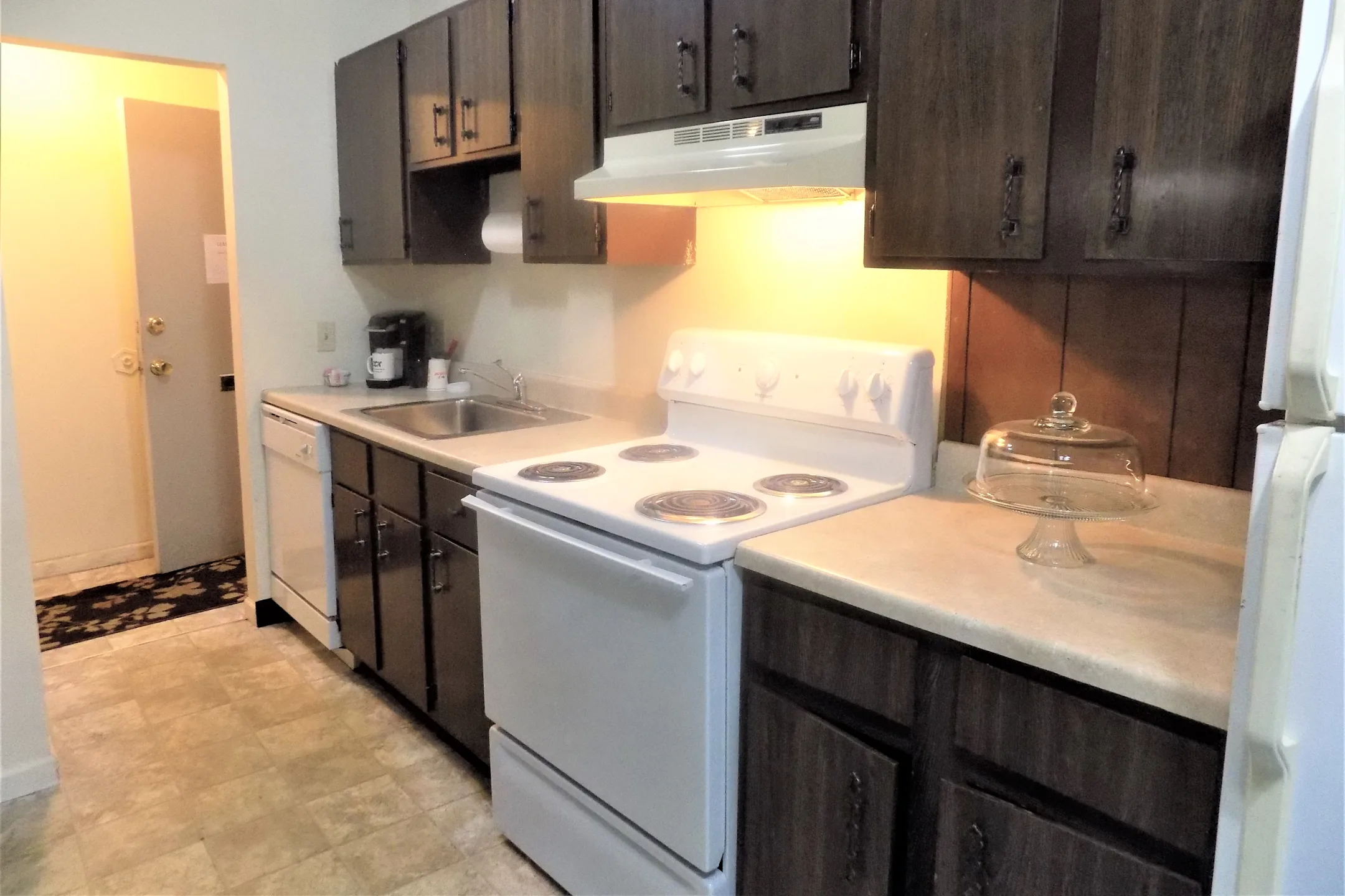 Kitchen - Royal Apartments - Le Roy, NY