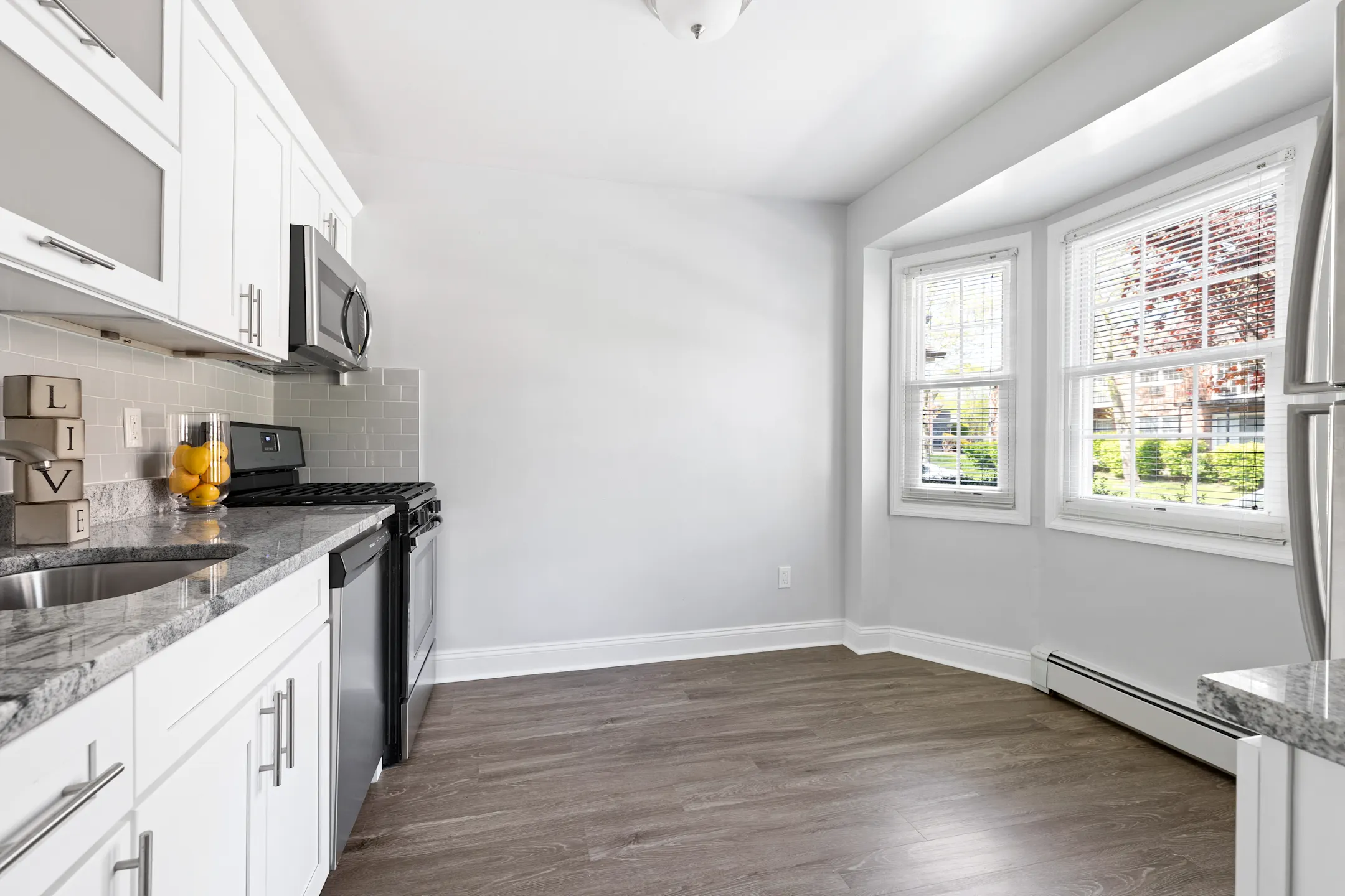 Eagle Rock Apartments At Woodbury Apartments Woodbury, NY 11797