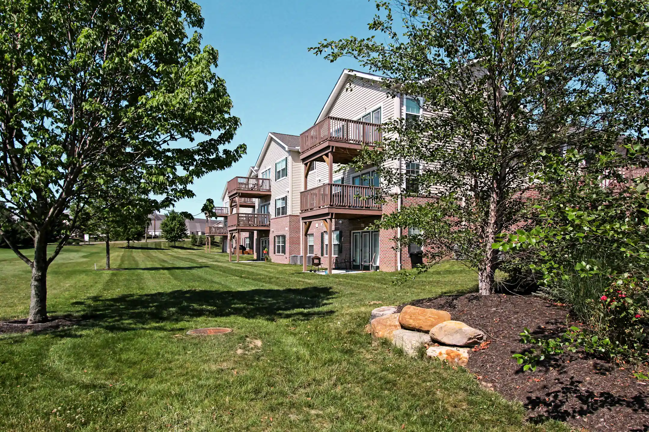 Sanctuary Grove Luxury Apartments 2381 Applegrove St Nw Canton, OH