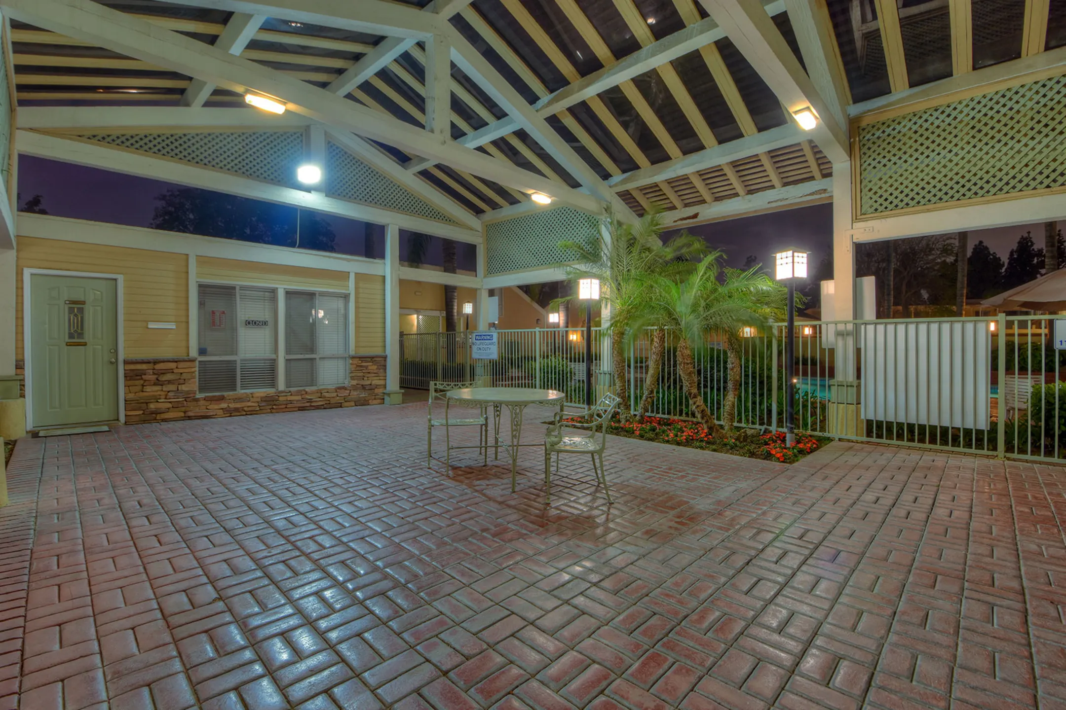 Patio / Deck - Greenhouse Apartments - Fullerton, CA