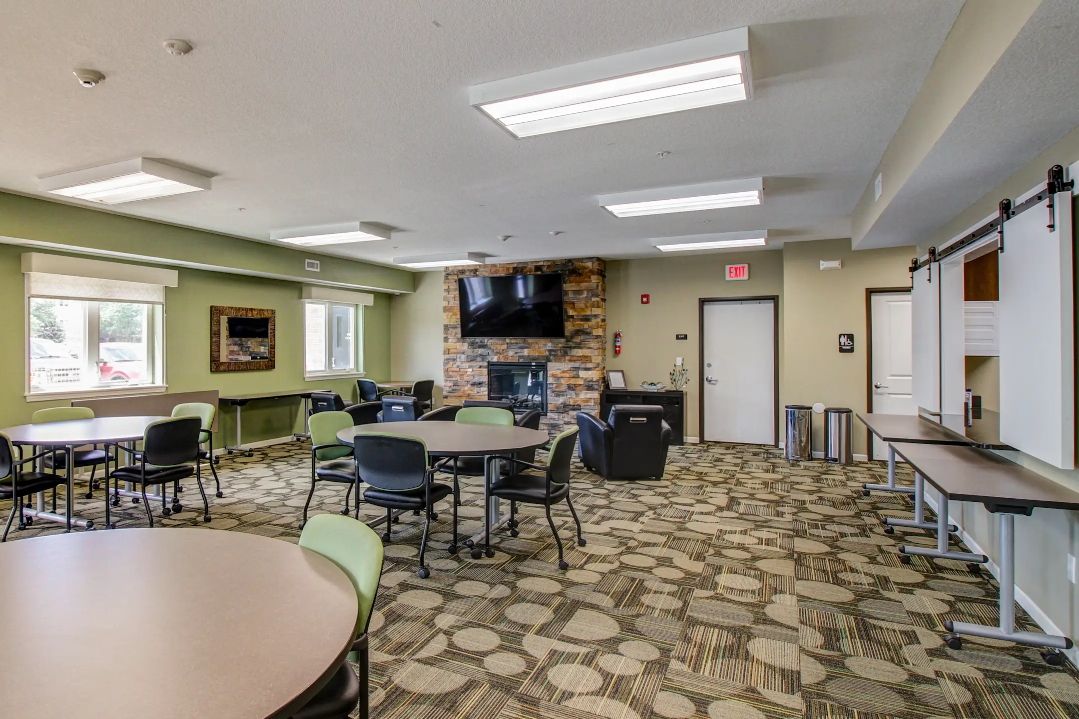 Altoona Towers Apartments Altoona, IA 50009