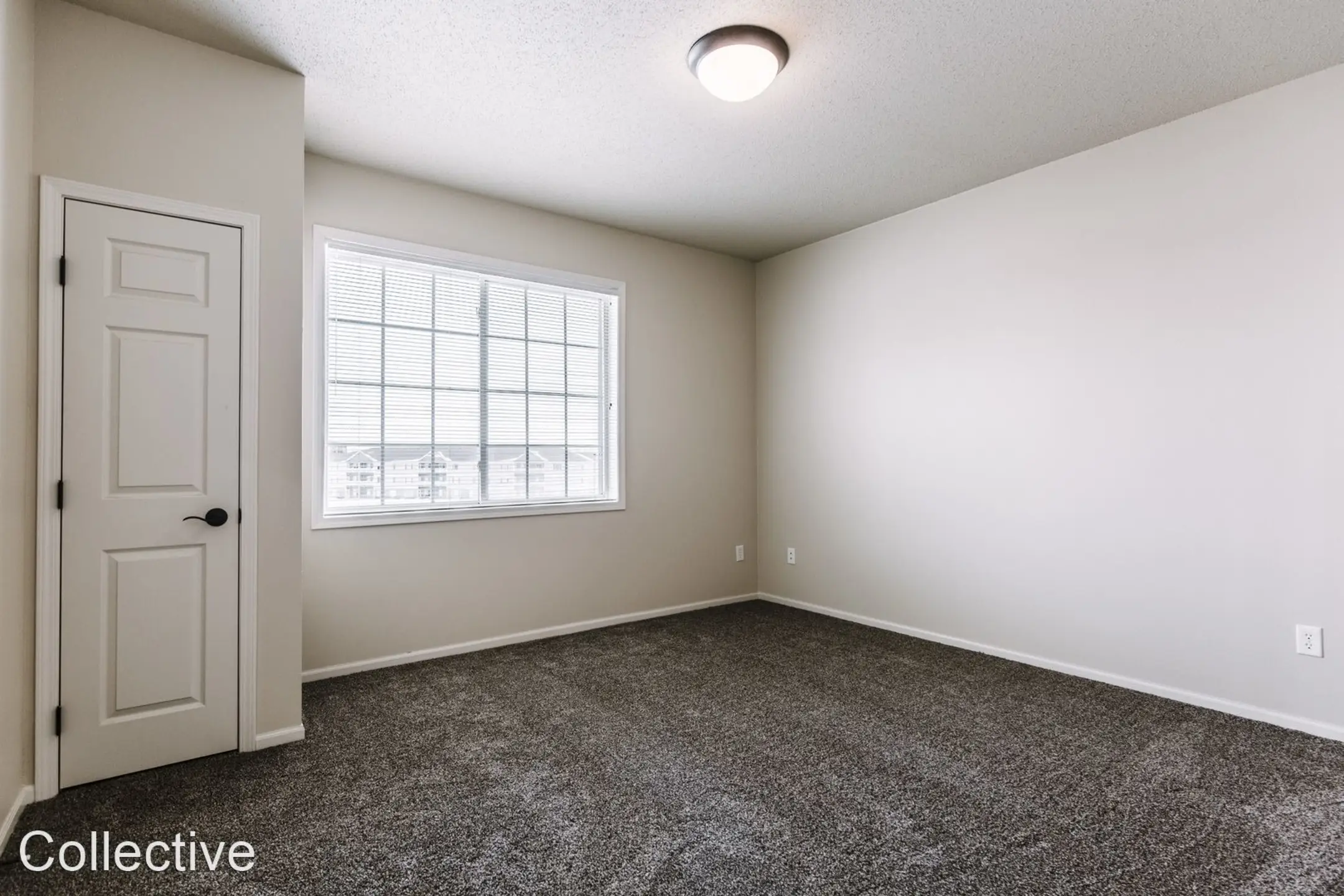 Bedroom - Lakewood Crossing Apartments - Mandan, ND