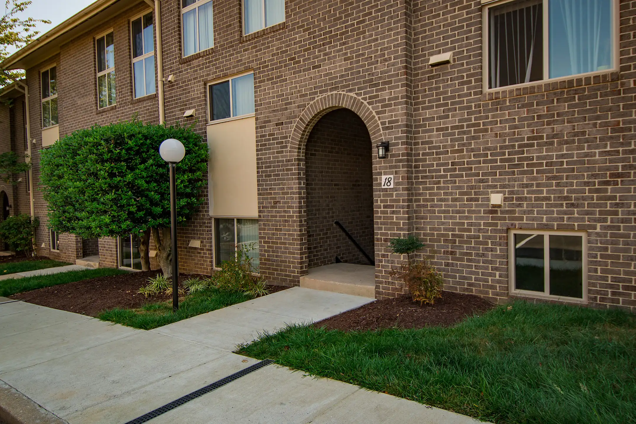 Maplewood Villas Apartments Gaithersburg, MD 20877