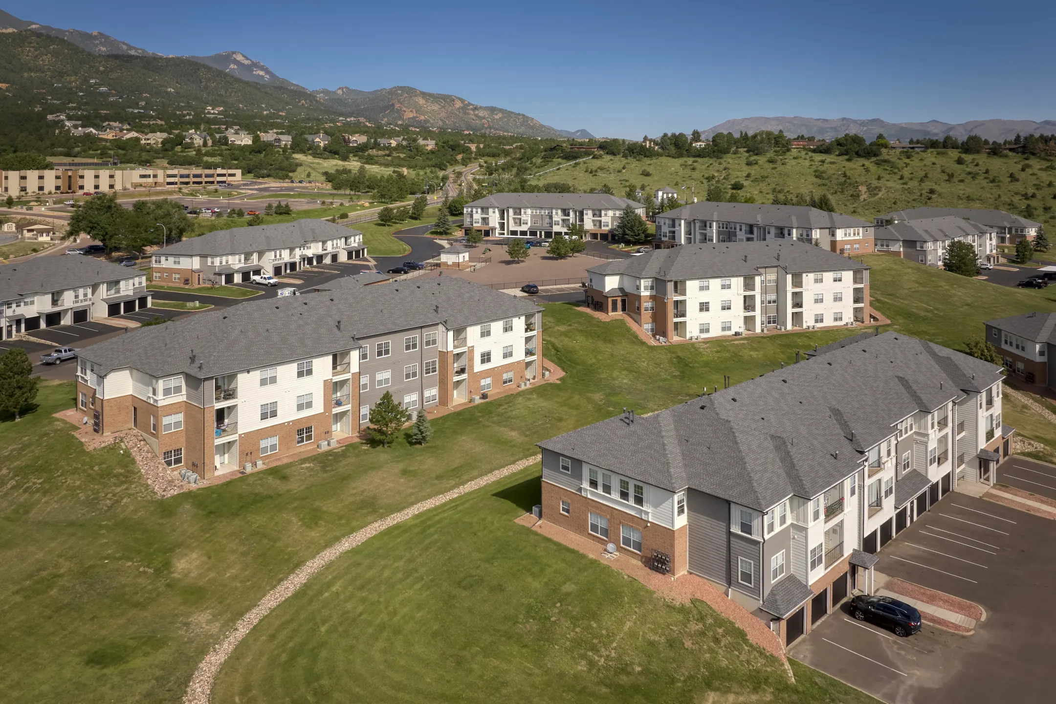 The Retreat At Cheyenne Mountain Apartments Colorado Springs, CO 80905