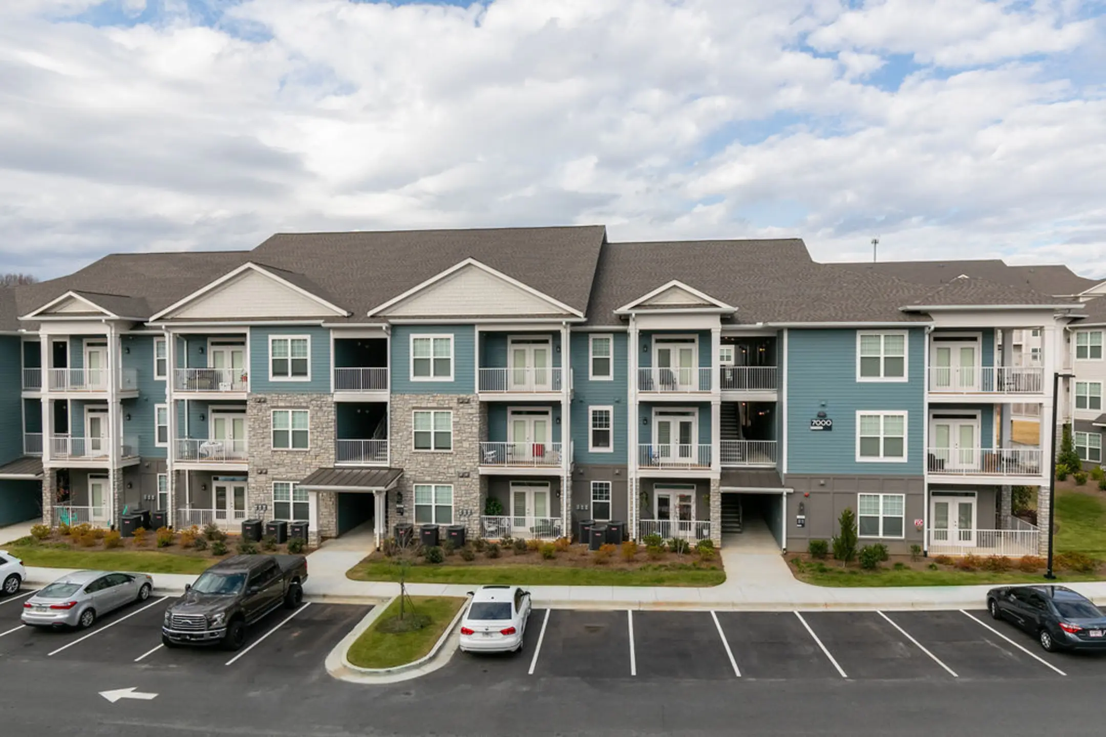 Gibson Flowery Branch Apartments 900 Crest Village Circle Flowery Branch, GA Apartments for