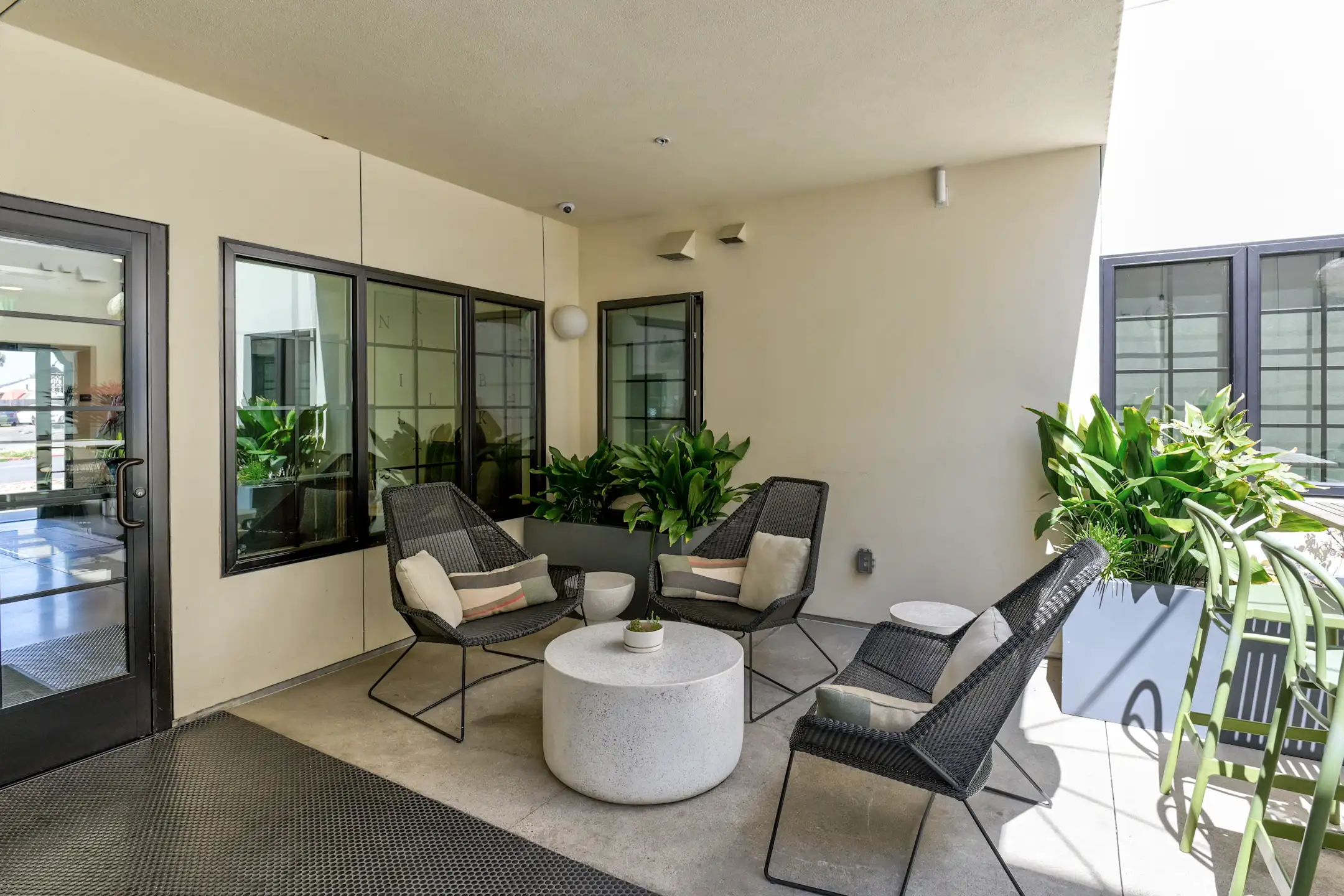 TRU Bankers Hill 2001 4th Avenue San Diego, CA Apartments for Rent